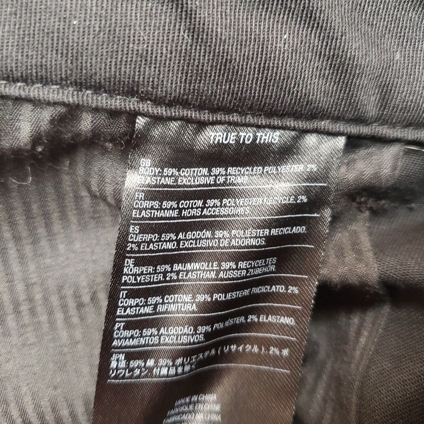 Volcom Volcom Pants Women 28x26 Black Flat Front Chino Cotton Performance Blend Outdoor Regular Pockets Zip Machine Washable Womens Size 28" / US 6 / IT 42 - 4 Thumbnail
