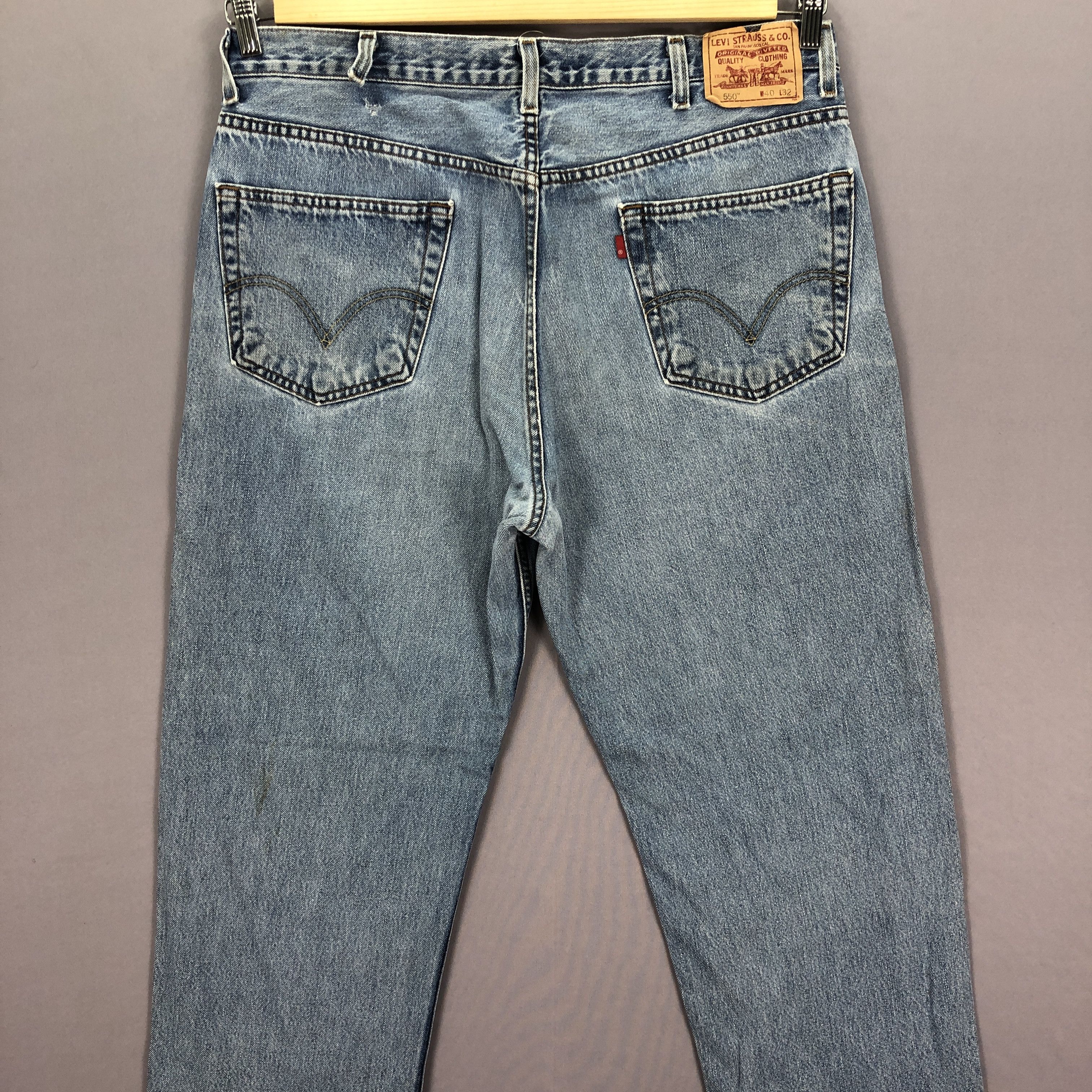 Levi's × Vintage Vintage Levis 550 Baggy Jeans Levi's Faded Light Wash Denim Size US 38 / EU 54 - 4 Thumbnail
