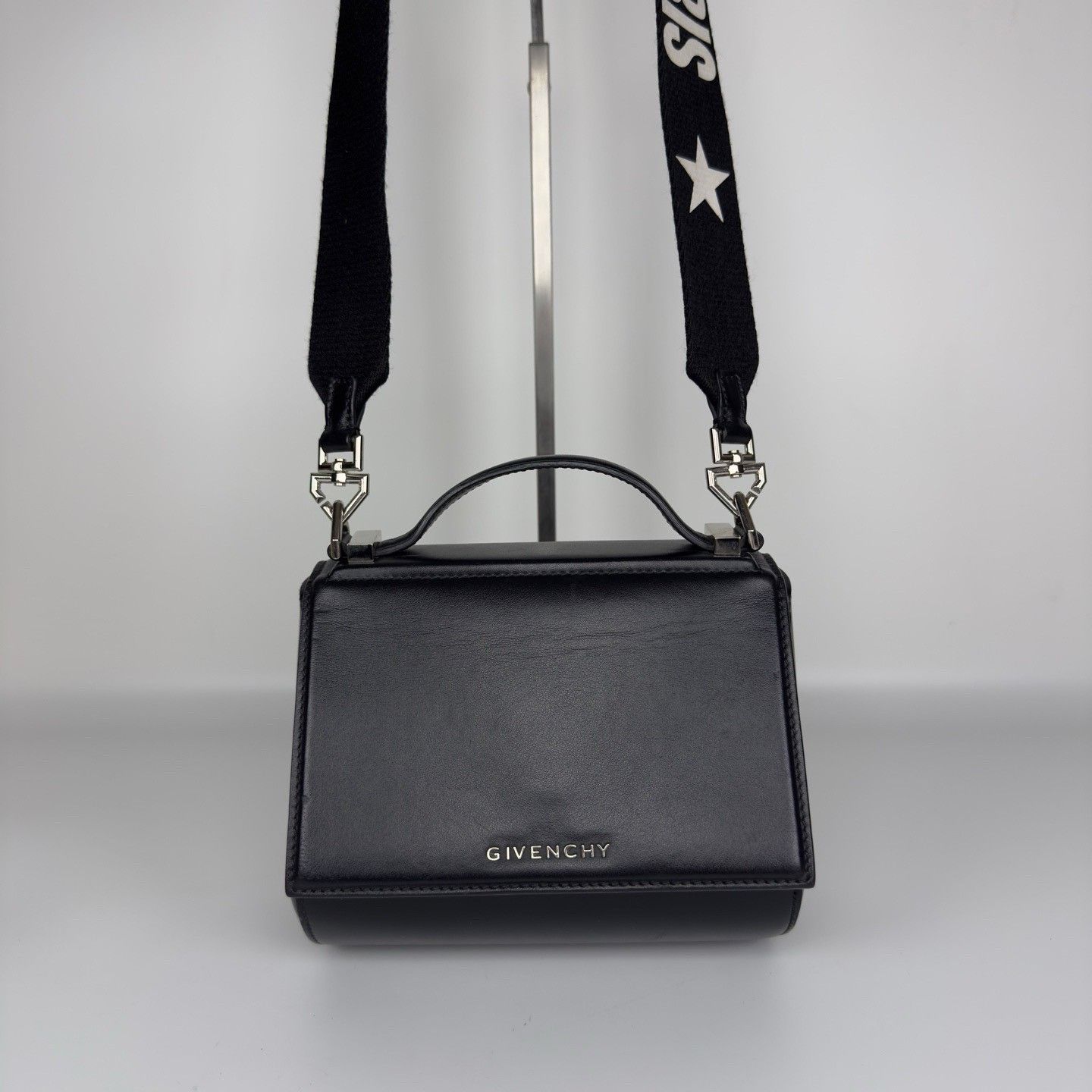 Givenchy Givenchy Pandora Black Shoulder Bag Size ONE SIZE - 1 Thumbnail