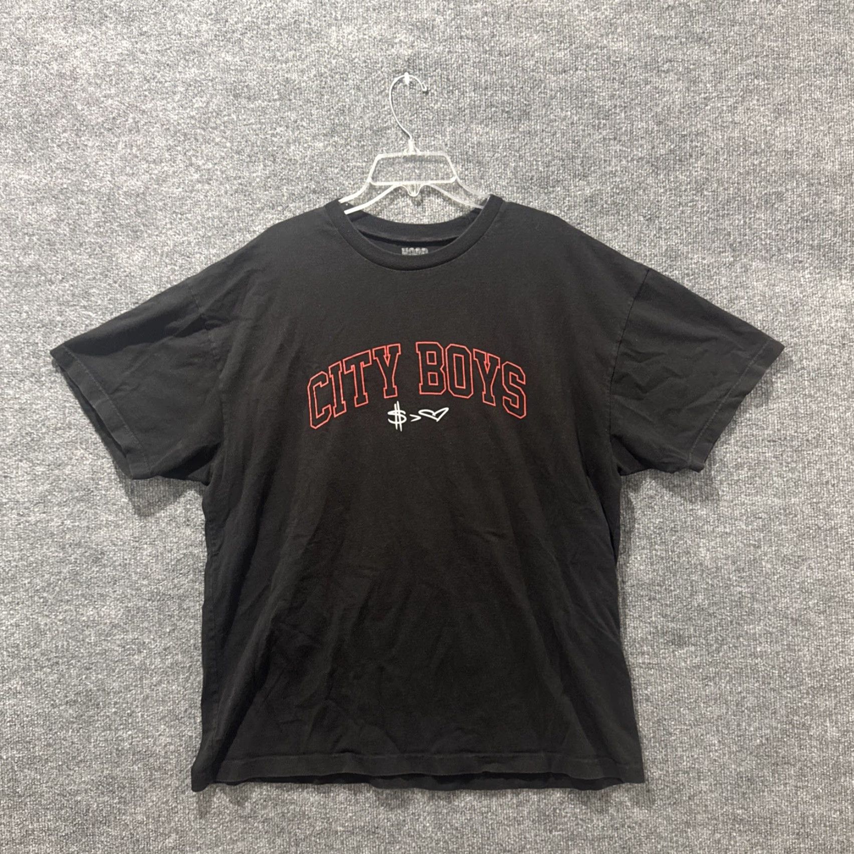 Vintage Hoodville City Boys Graphic AOP Short Sleeve Black T-Shirt Leave ‘Em On Read XL Boys Mens 2XL Size US XL / EU 56 / 4 - 5 Thumbnail