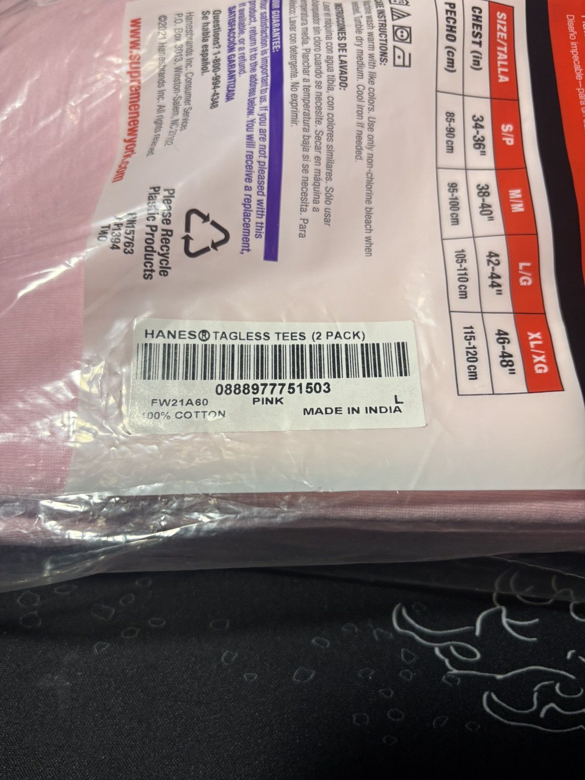 Hanes × Supreme Supreme Hanes Tagless T-shirts (2pack) Size US L / EU 52-54 / 3 - 3 Thumbnail