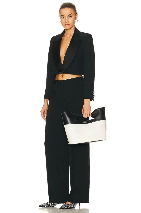 Alexander McQueen o1w1db10925 Size: OS/The Bow Small in White/Black Size ONE SIZE - 4 Thumbnail