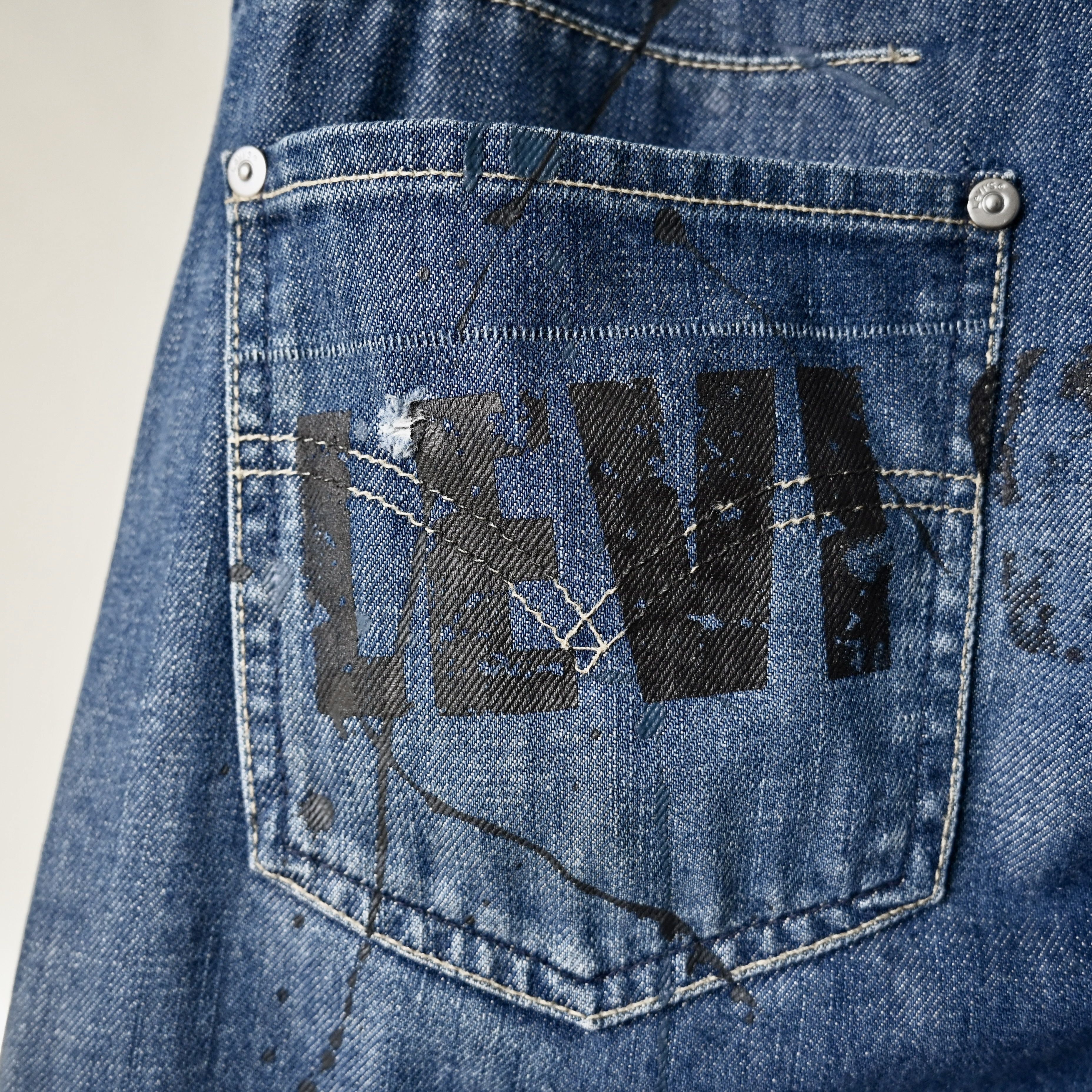 Levi's RARE, 2000s Levi's Europe 3D cut painted jeans, 30 x 32 Size US 30 / EU 46 - 15 Thumbnail