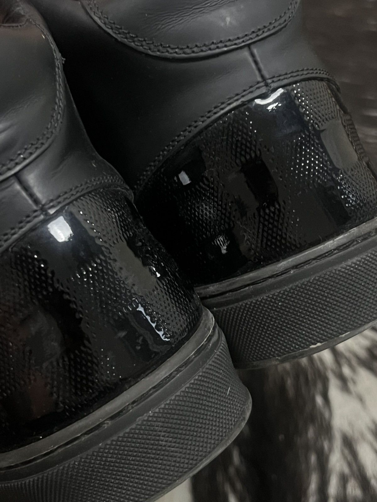 Louis Vuitton Louis Vuitton SS14 Black & Damier „Speaker“ High-Top Sneaker Size US 9 / EU 42 - 8 Thumbnail