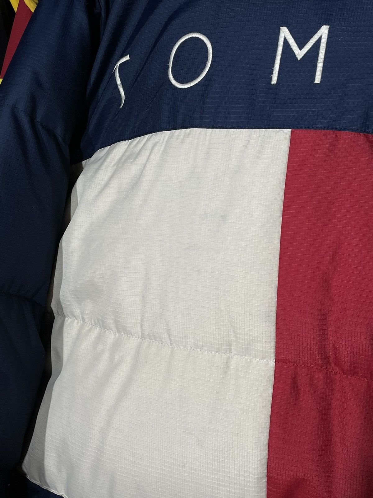 Tommy Hilfiger × Vintage Puffer Tommy Hilfiger Big Logo Flag Vintage 90’s Collection Size US L / EU 52-54 / 3 - 6 Thumbnail