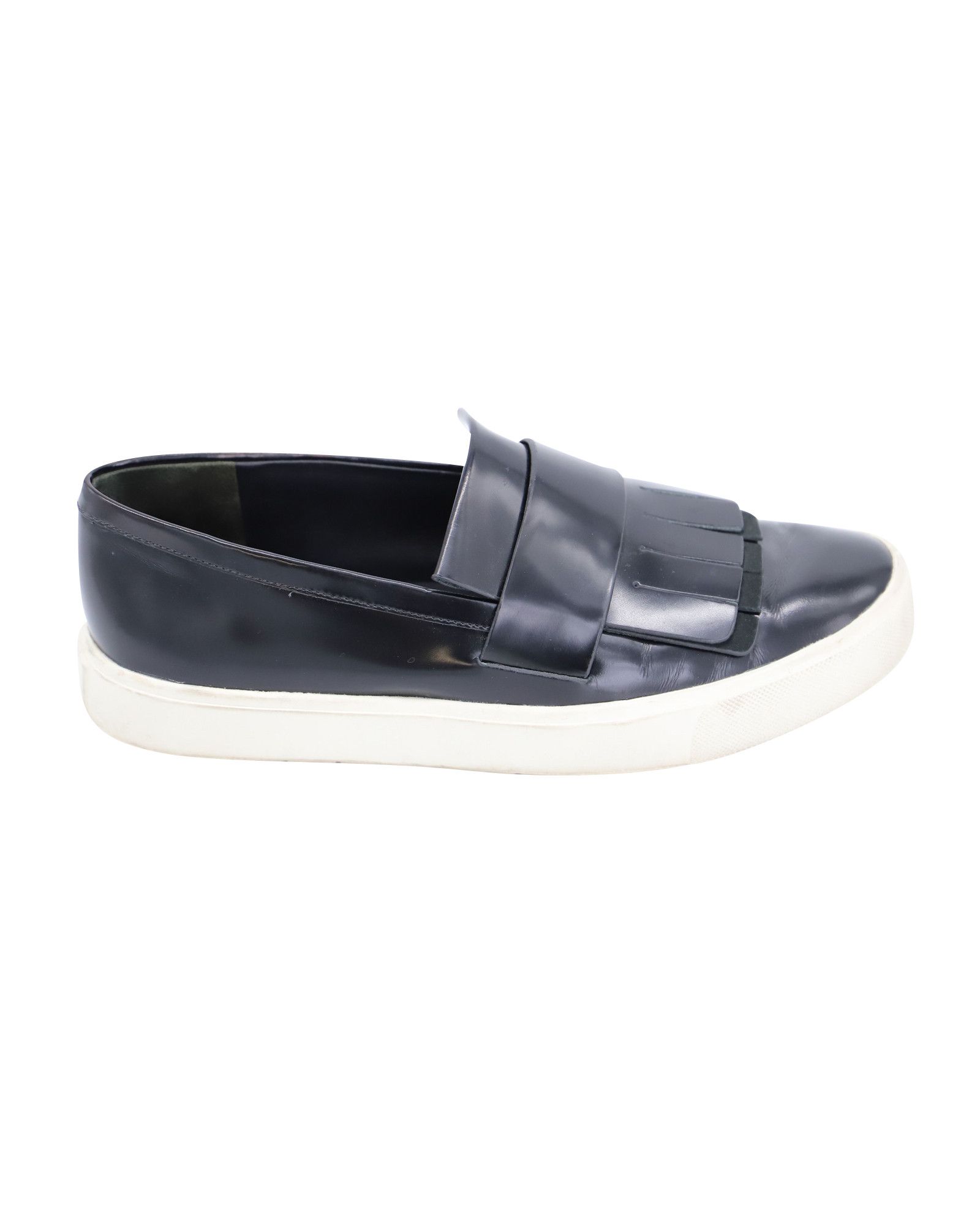 Vince Vince Conventry Kiltie Fringe Slip-On Sneakers in Black Leat Size US 6 / IT 36 - 1 Thumbnail