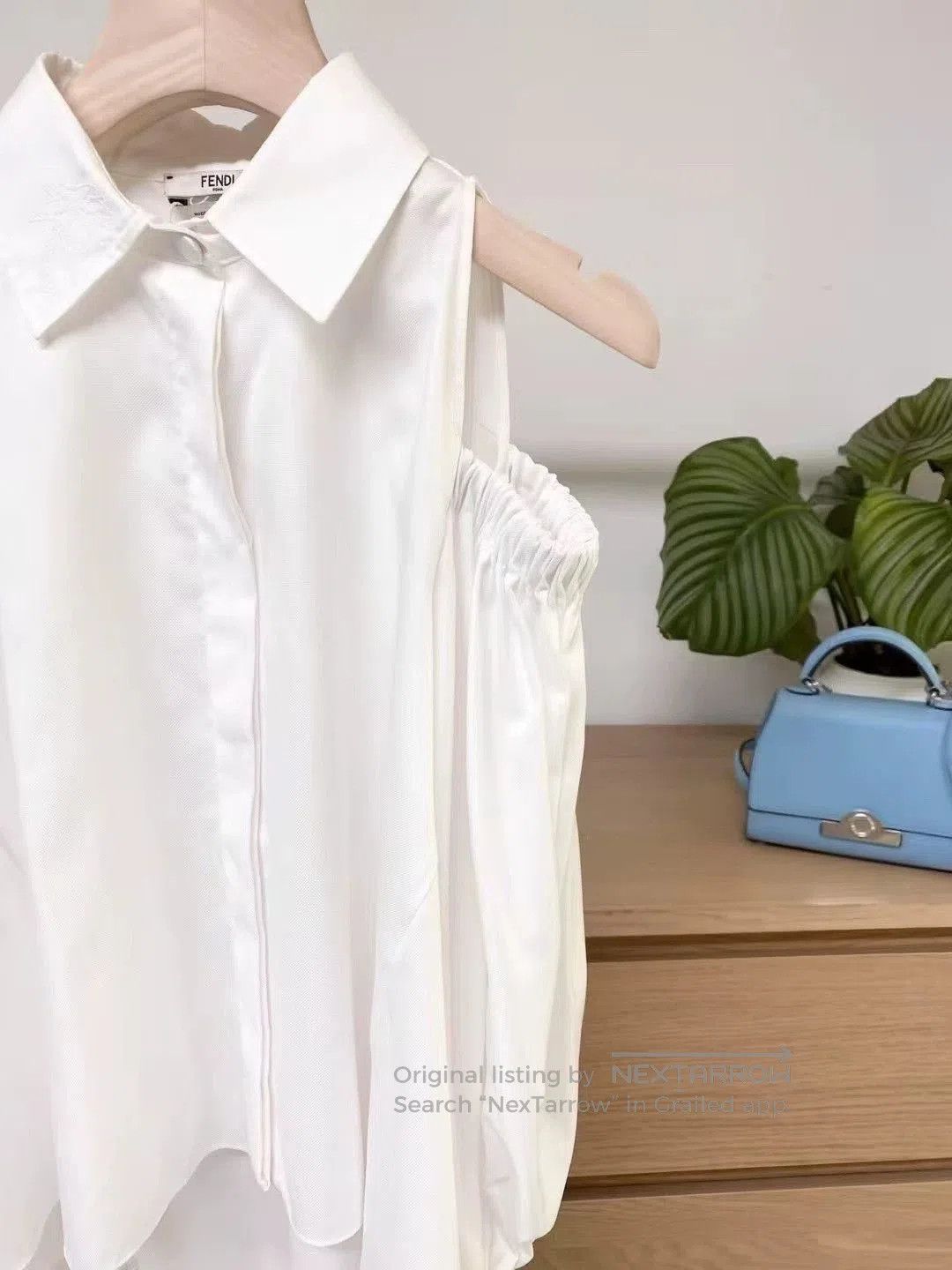 Fendi FENDI Off-Shoulder Shirt Size 38. Size US S / EU 44-46 / 1 - 4 Thumbnail