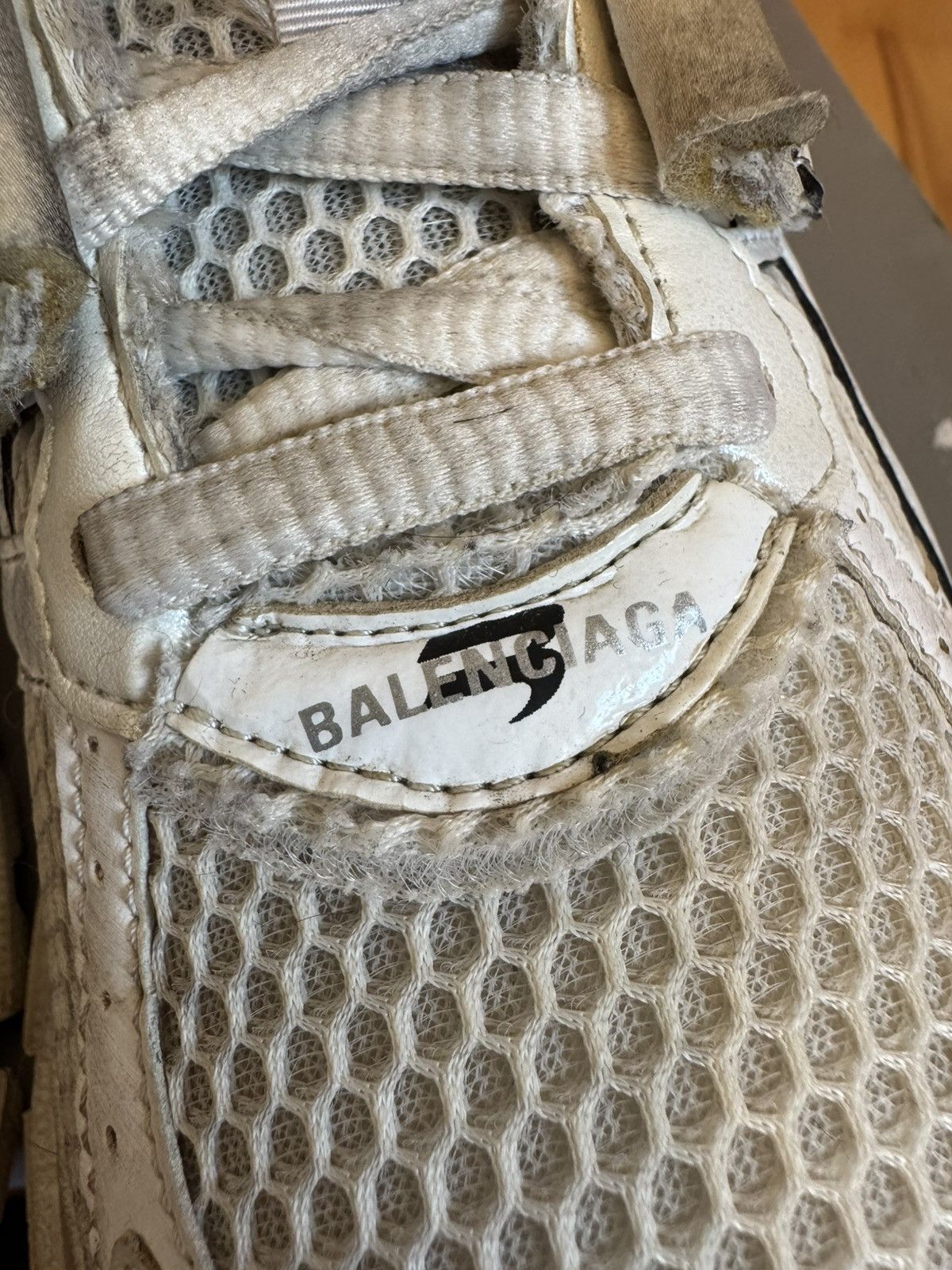 Balenciaga Balenciaga Runner Triple White Made In Italy Size US 8 / EU 41 - 10 Thumbnail