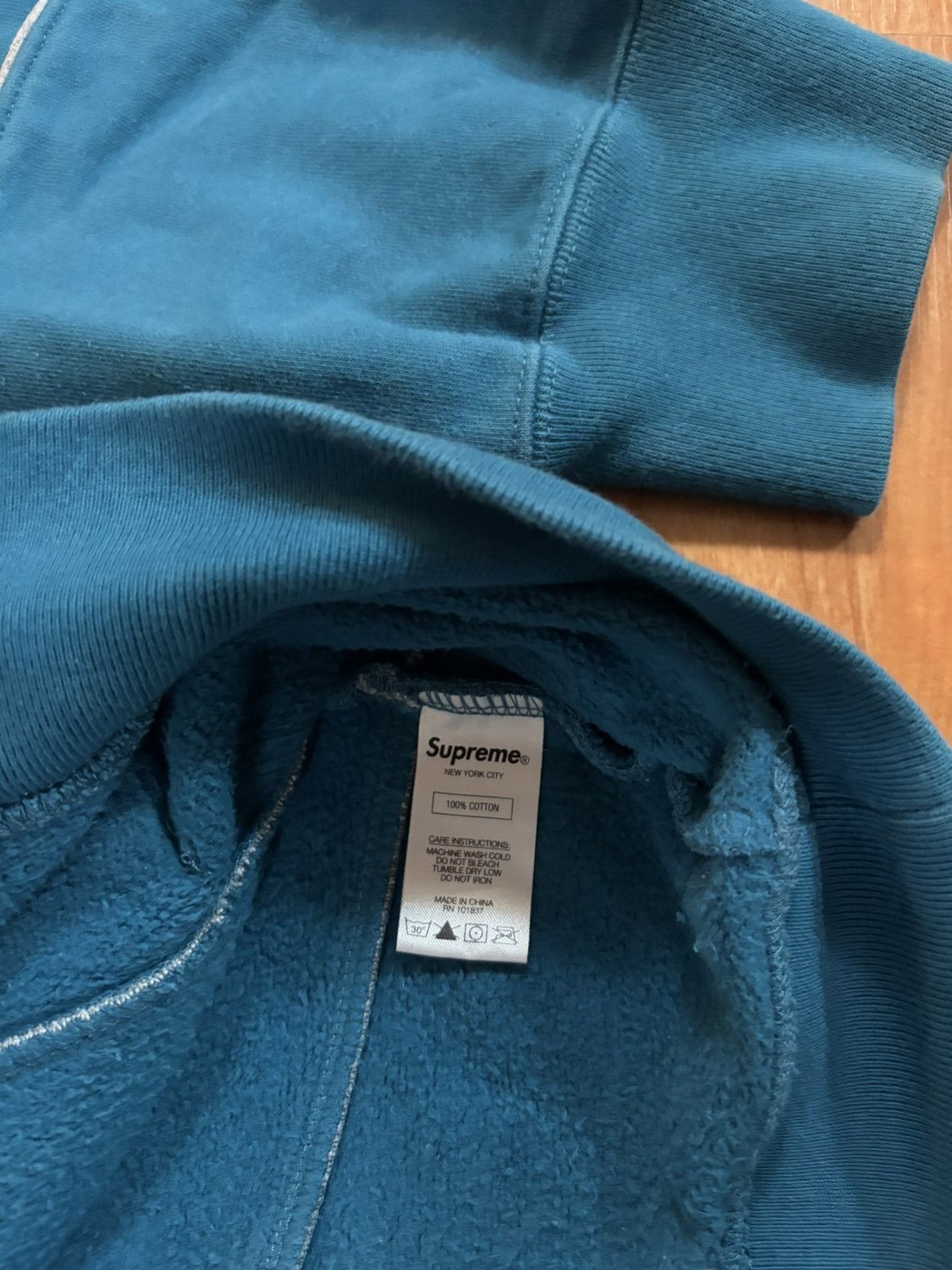 Supreme Supreme hoodie sz L Size US L / EU 52-54 / 3 - 4 Thumbnail