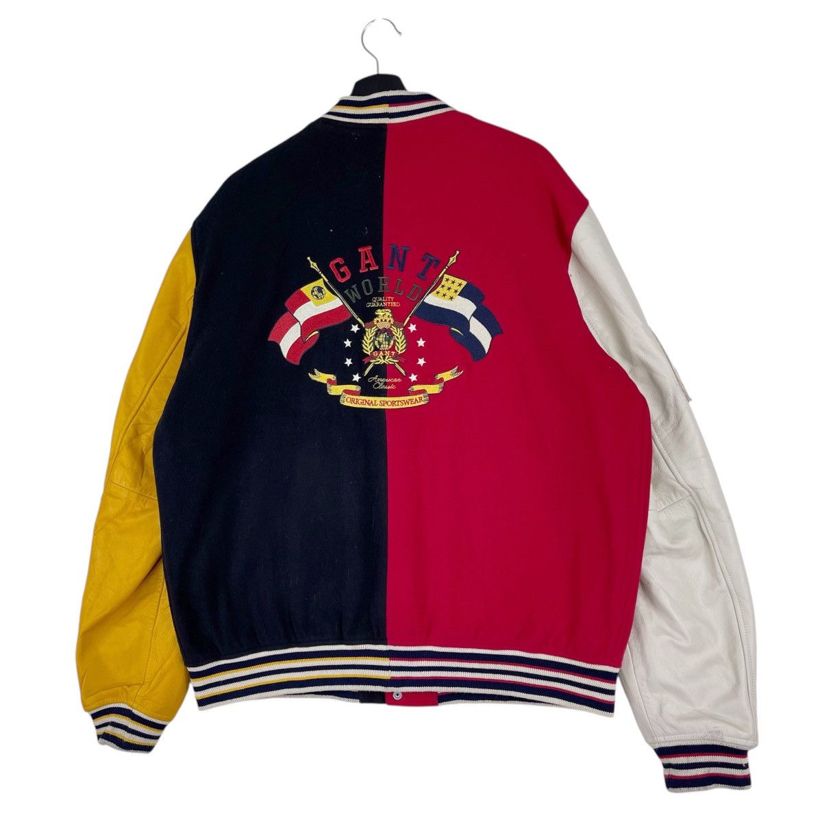 Gant Gant Badge Varsity Size US L / EU 52-54 / 3 - 6 Thumbnail