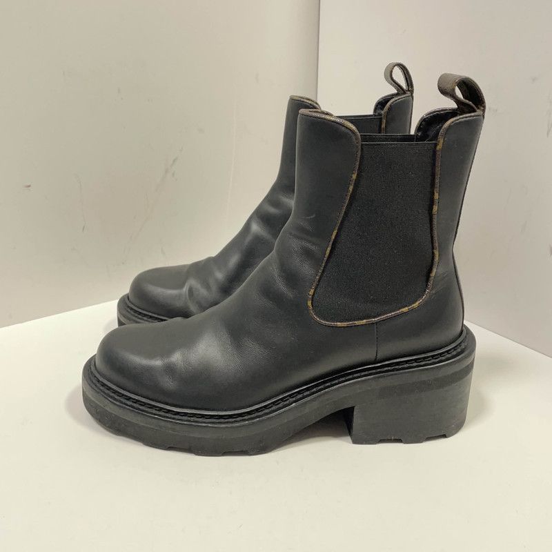Louis Vuitton Louis Vuitton Black Chelsea Boots 0079 Size US 8.5 / EU 41-42 - 1 Thumbnail