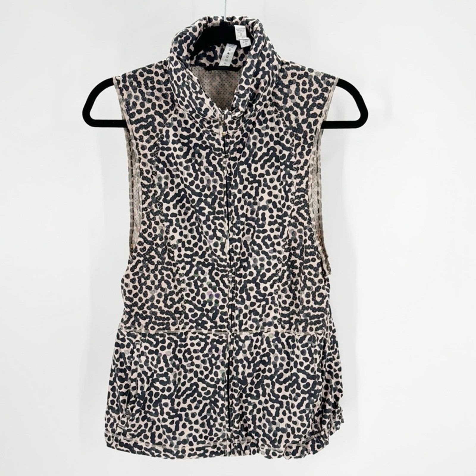 Lululemon Lululemon Pack-It Vest Ace Spot Grain Black cheetah size 6 Size M / US 6-8 / IT 42-44 - 1 Thumbnail
