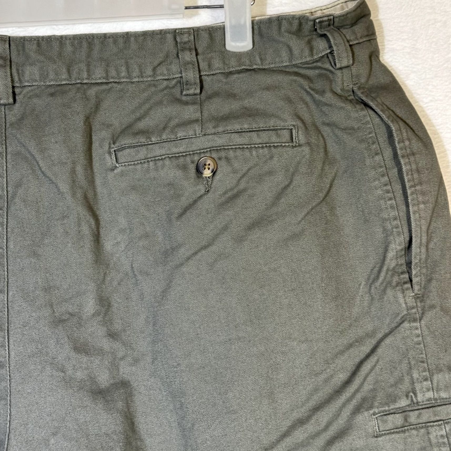 Vintage Saddlebred Shorts Men Green 40 Pleated Cotton Casual Classic Inseam 9 Easy Care Pockets Size US 40 / EU 56 - 6 Thumbnail