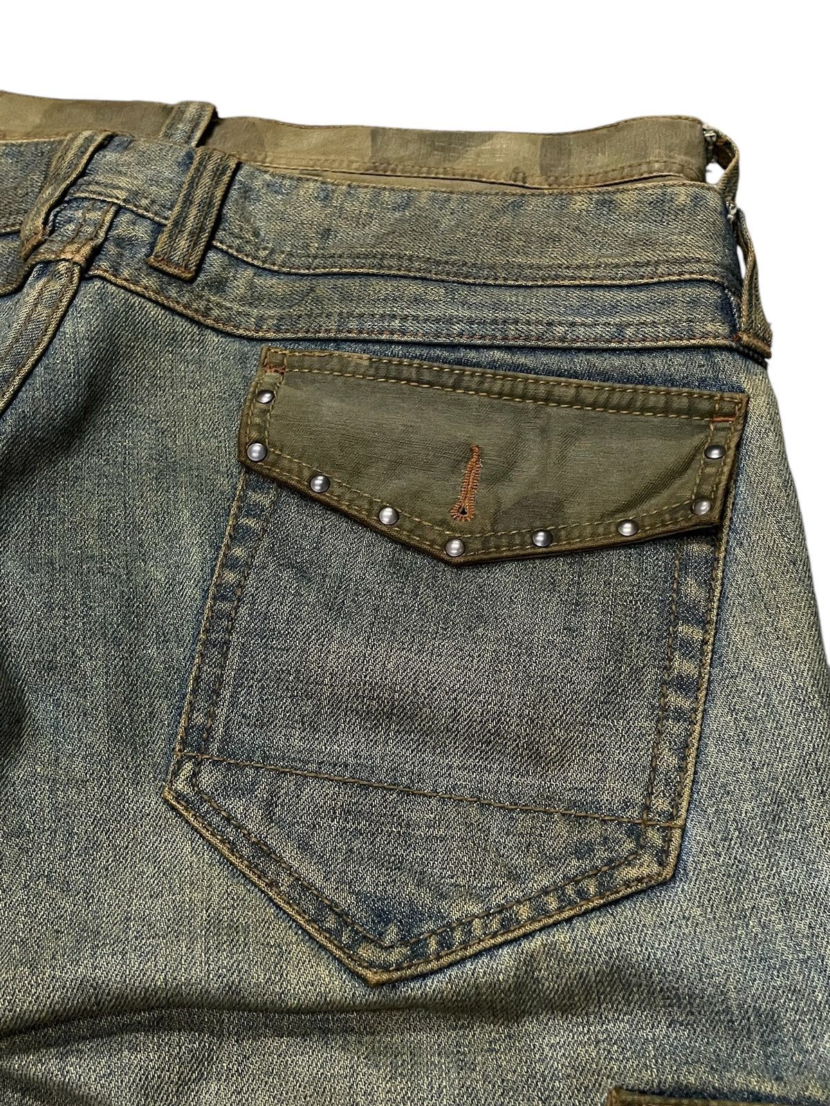 HIDEAWAYS × If Six Was Nine × In The Attic Hideaways Japan Muddy Dirty Double Waist Flared Cargo Jeans Size US 32 / EU 48 - 21 Thumbnail