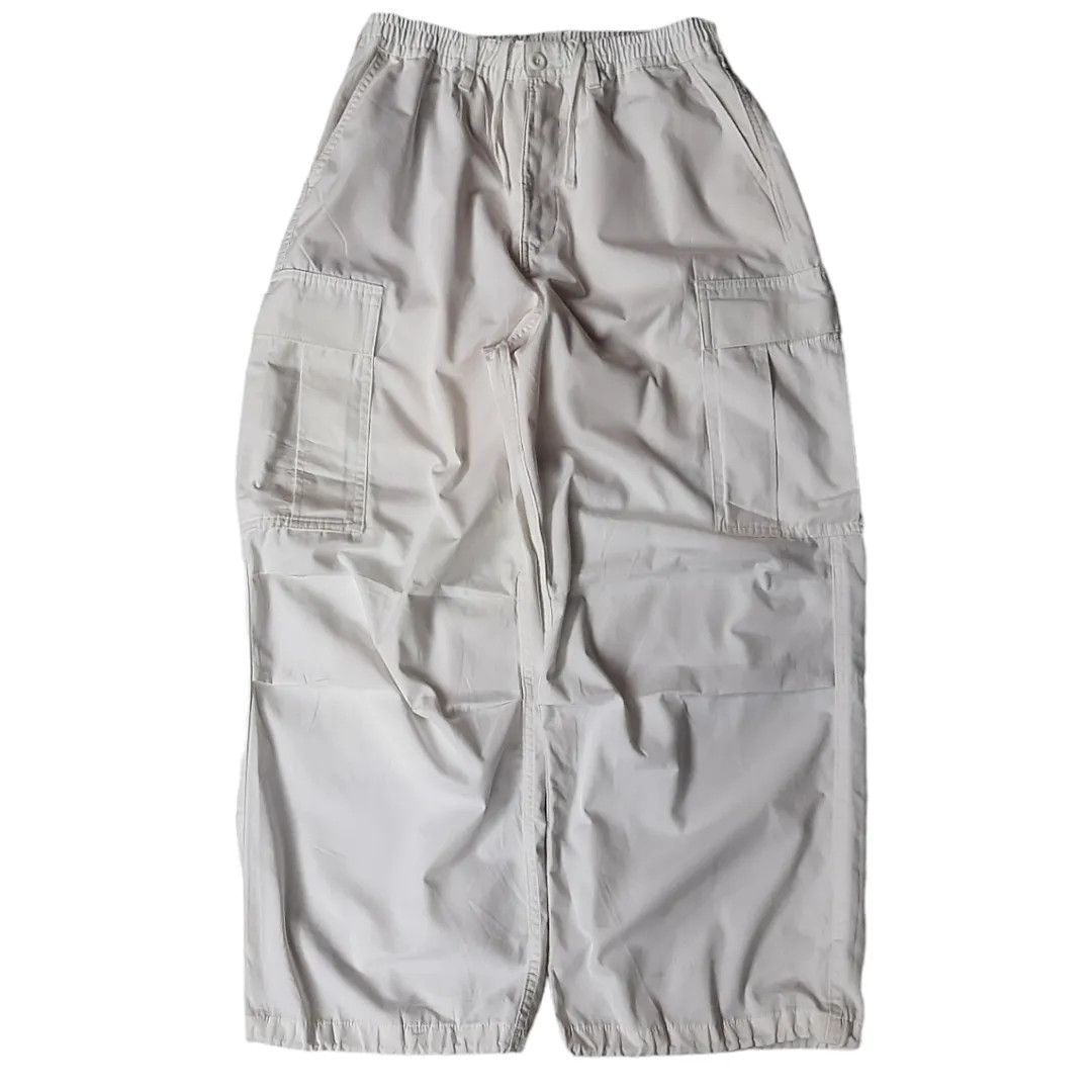 image of Yohji Yamamoto Gu Balloon Cargo Wide Pants in White, Men's (Size 32)