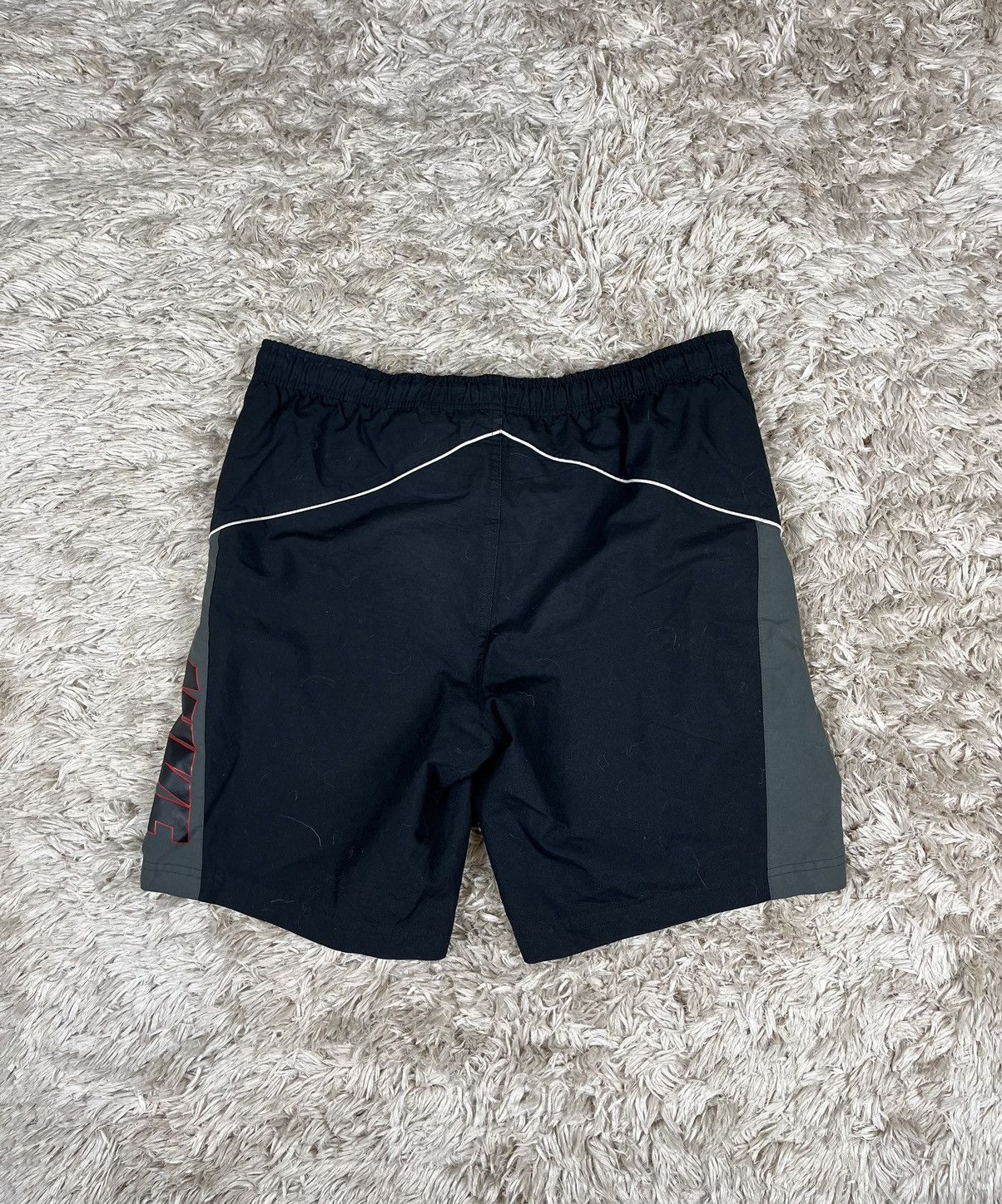 Nike Nike vintage y2k shorts Size US 29 - 3 Thumbnail