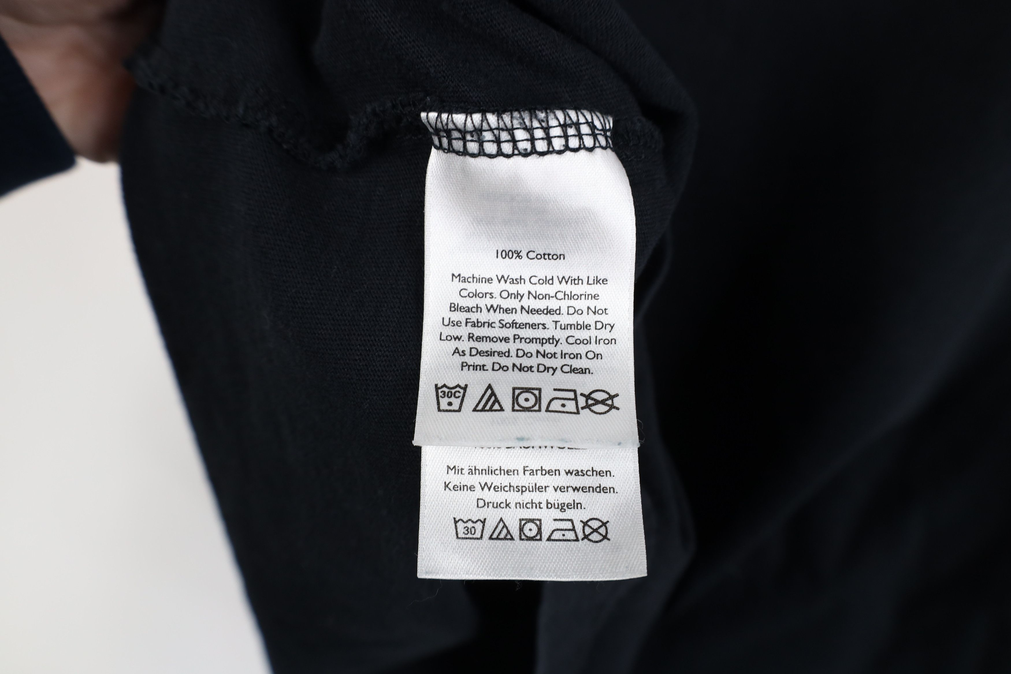 Eddie Bauer Vintage Y2K Eddie Bauer Blank Heavy Cotton T-Shirt Black Size US L / EU 52-54 / 3 - 9 Thumbnail