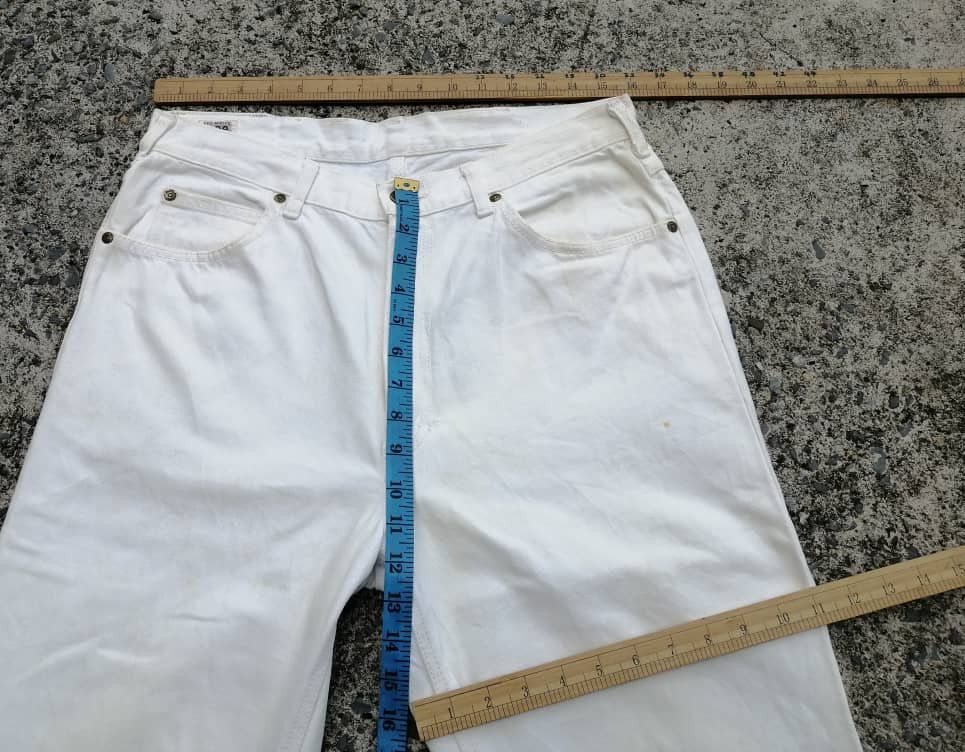 Lee Lee White Pants Size US 31 - 9 Thumbnail