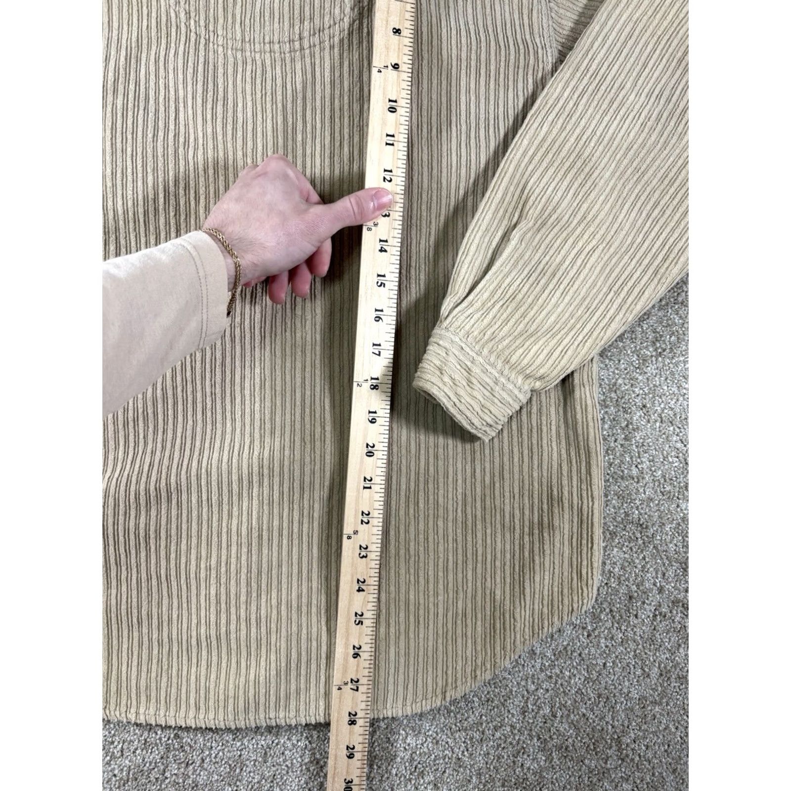 Vintage VINTAGE At Last Jeanswear Corduroy Button-Up Shirt Women L Beige 90s Carpenter Style Mens? Women? Size L / US 10 / IT 46 - 7 Thumbnail