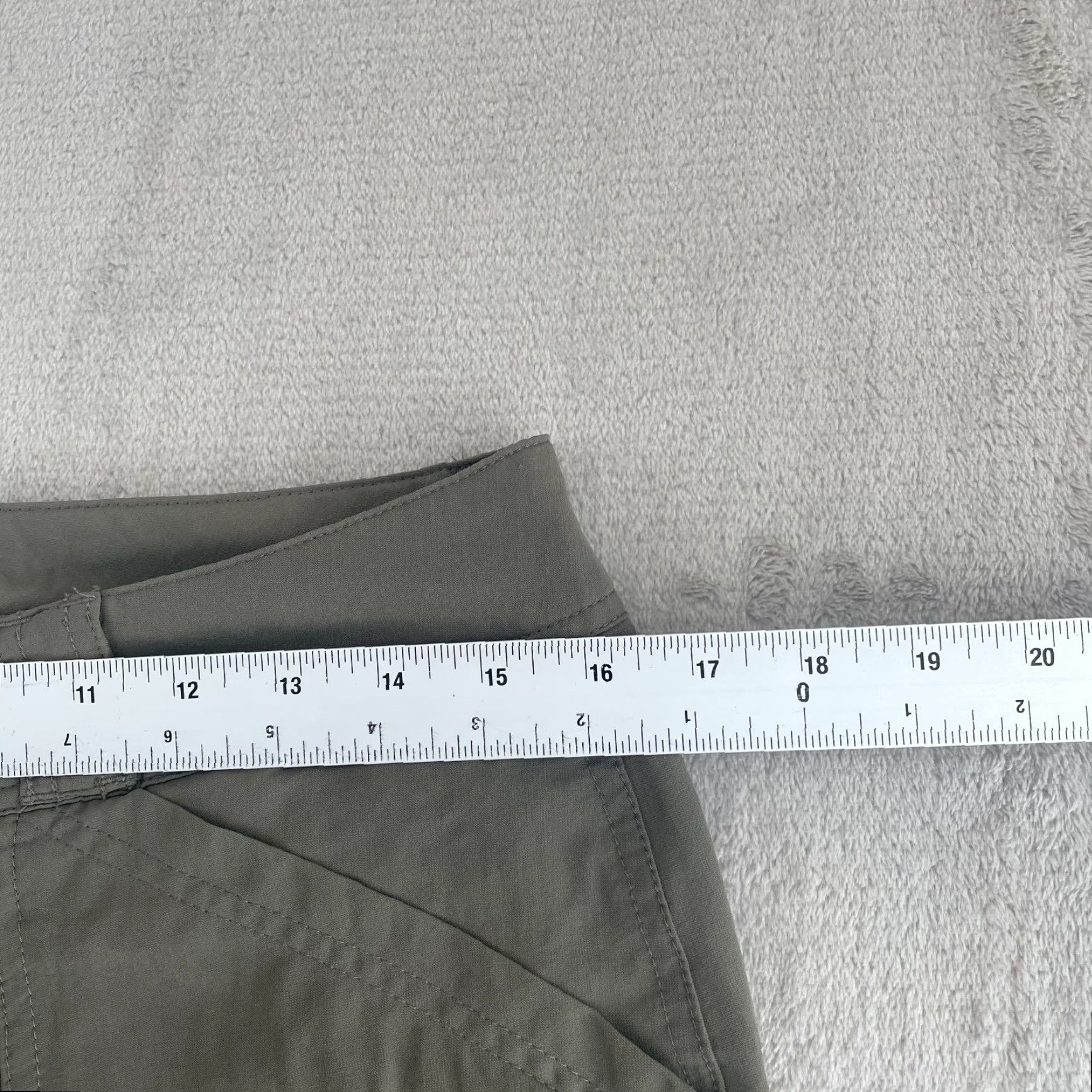 Vintage VINTAGE REI Escalante Hiking Pants Women 10 Green Nylon UPF 50 Ankle Zip Hike Outdoors Size 32" / US 10 / IT 46 - 6 Thumbnail