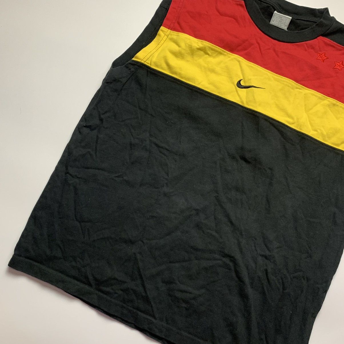 Other Vintage Nike Germany Tank Top Shirt Center Logo Size US L / EU 52-54 / 3 - 3 Thumbnail