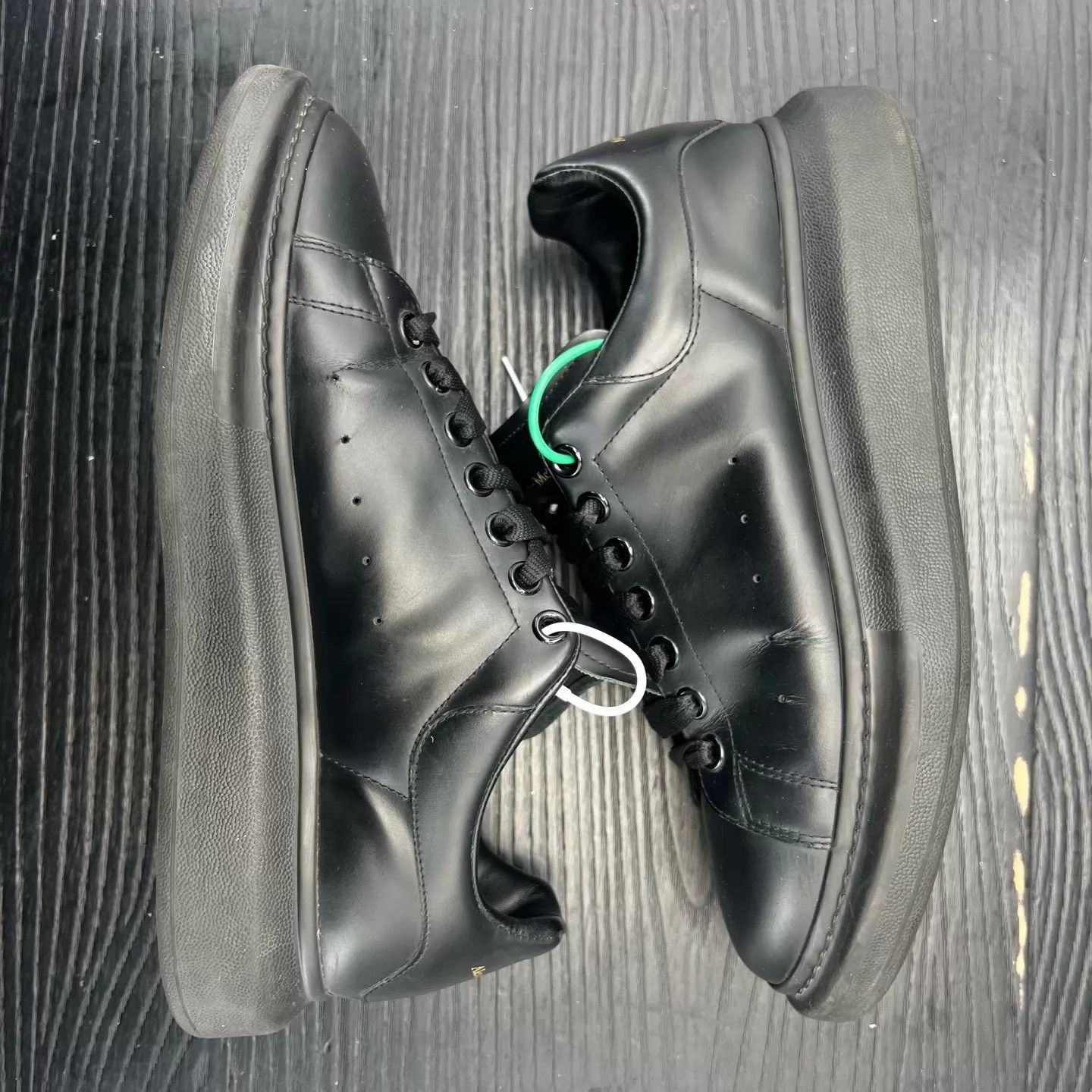 Alexander McQueen Alexander McQueen Black 44 Original Box Good Condition Size US 11 / EU 44 - 2 Thumbnail
