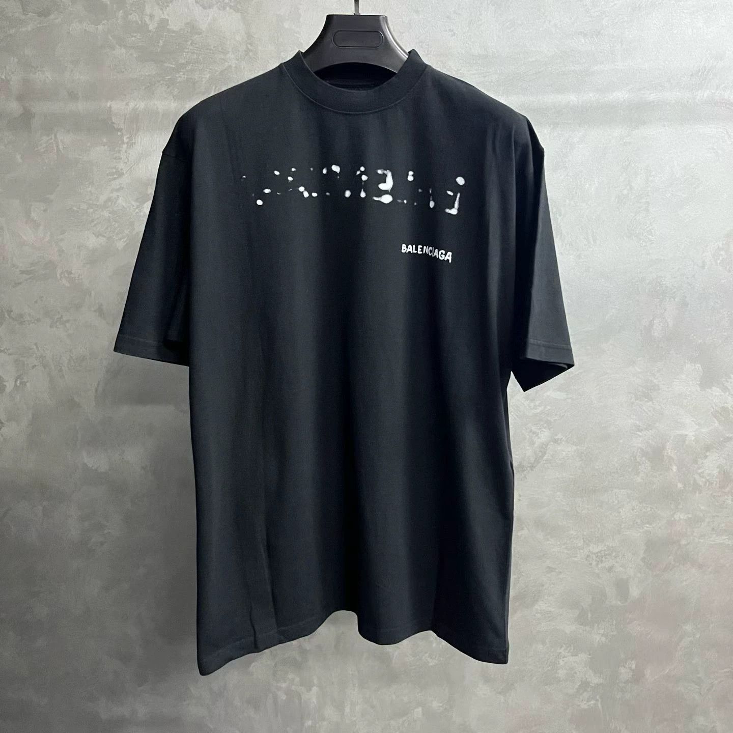 Balenciaga Balenciaga Retro Printed Black Hoodie XS Men Size US XS / EU 42 / 0 - 1 Thumbnail