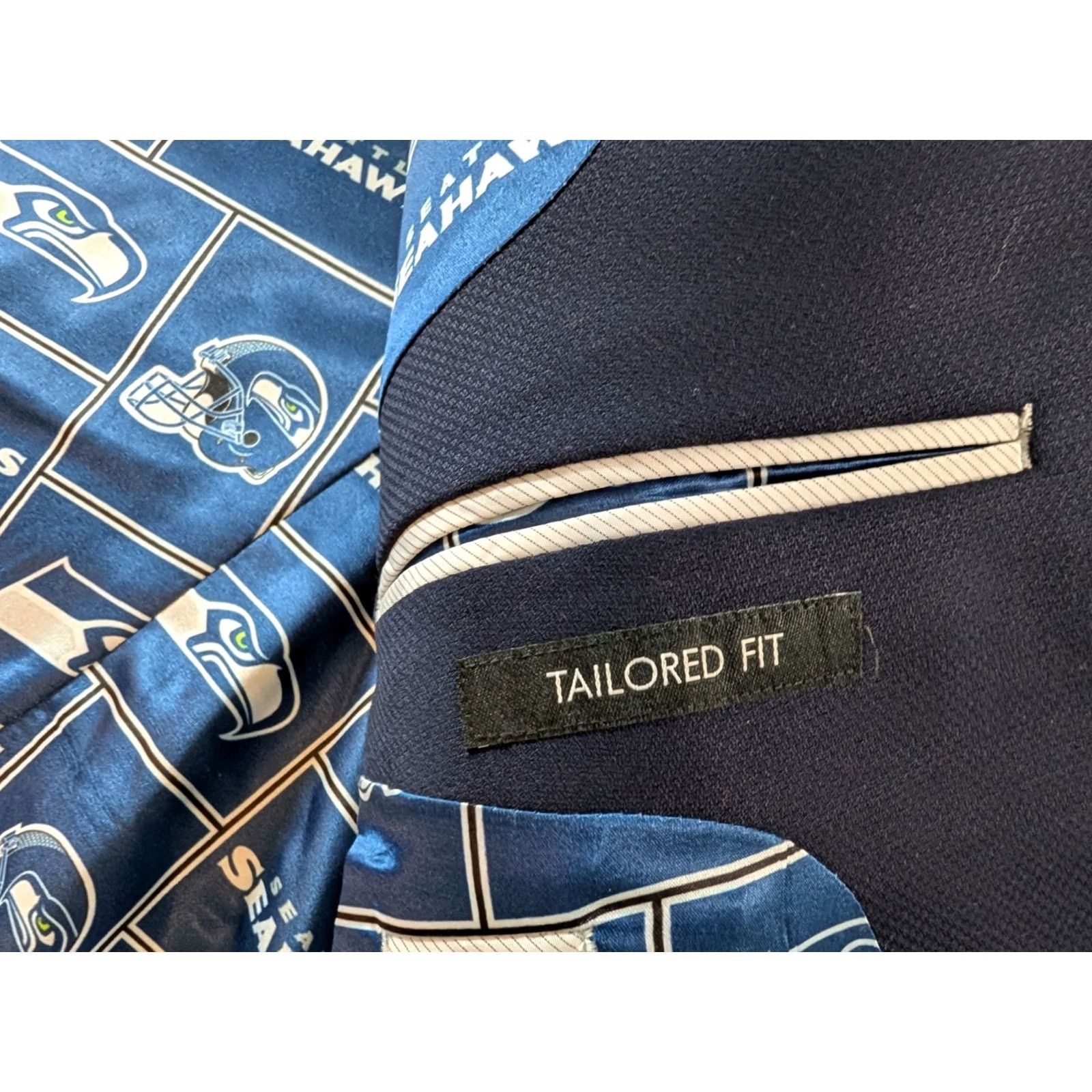 Jos. A. Bank Jos. A. Bank Blazer Jacket Sport Coat NFL Seattle Seahawks Navy Blue Men's 46R Blazer Men 46R Navy Blue Seattle Seahawks - Vintage: No Size 46R - 7 Thumbnail
