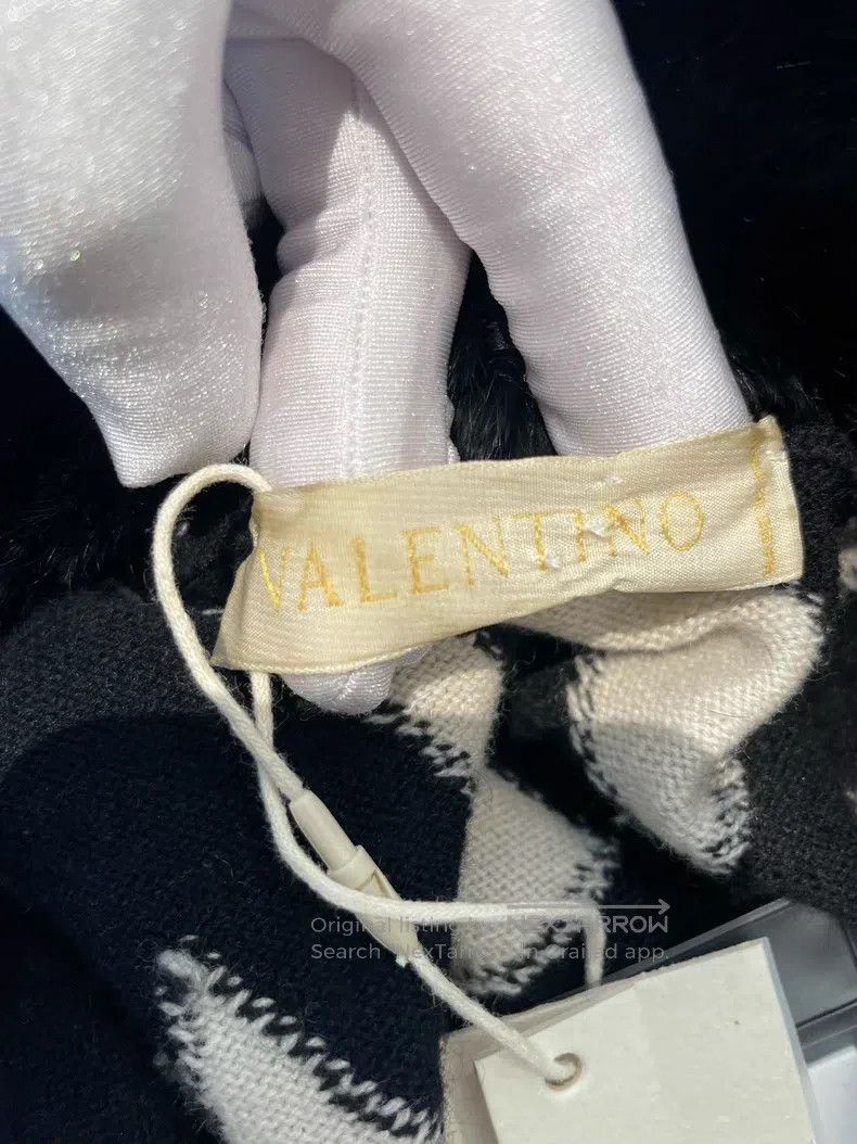 Valentino Valentino Black and white cashmere long-sleeved sweater ca Size L / US 10 / IT 46 - 6 Thumbnail