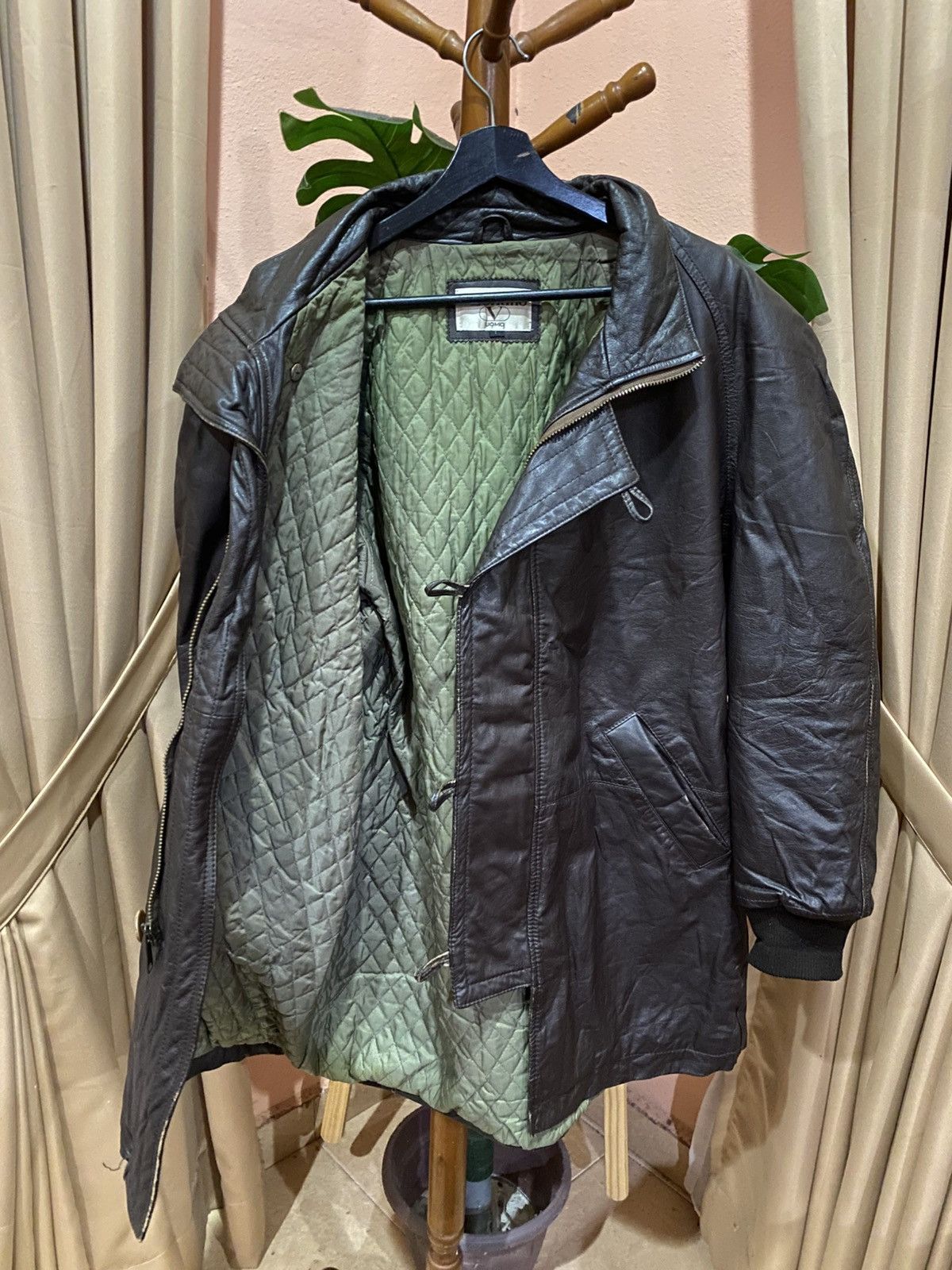 Valentino Vintage Valentino Uomo Black Leather Coat – Quilted Liner Size US L / EU 52-54 / 3 - 10 Thumbnail