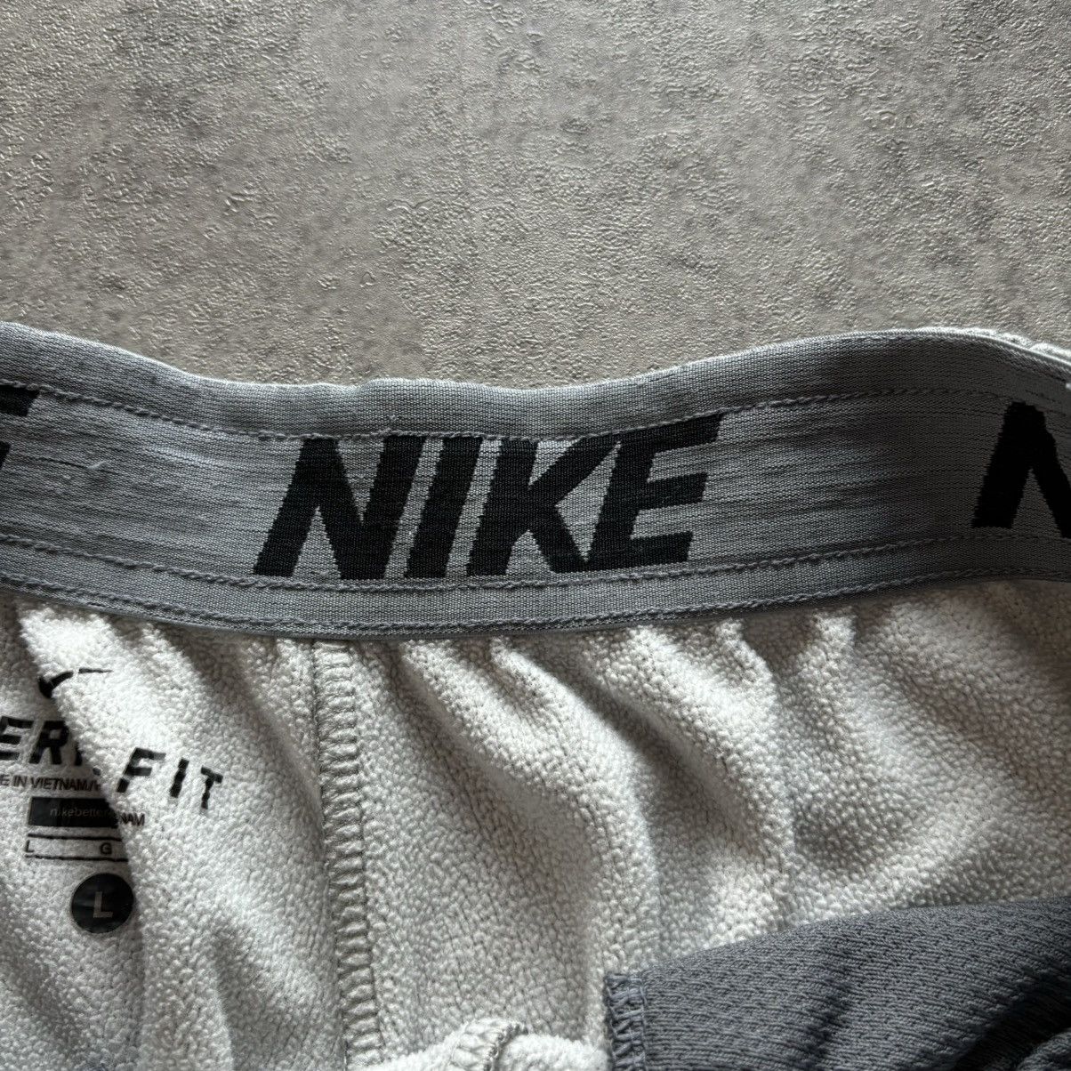 Nike Gray nike therma fit sweatpants Size US 32 / EU 48 - 8 Thumbnail