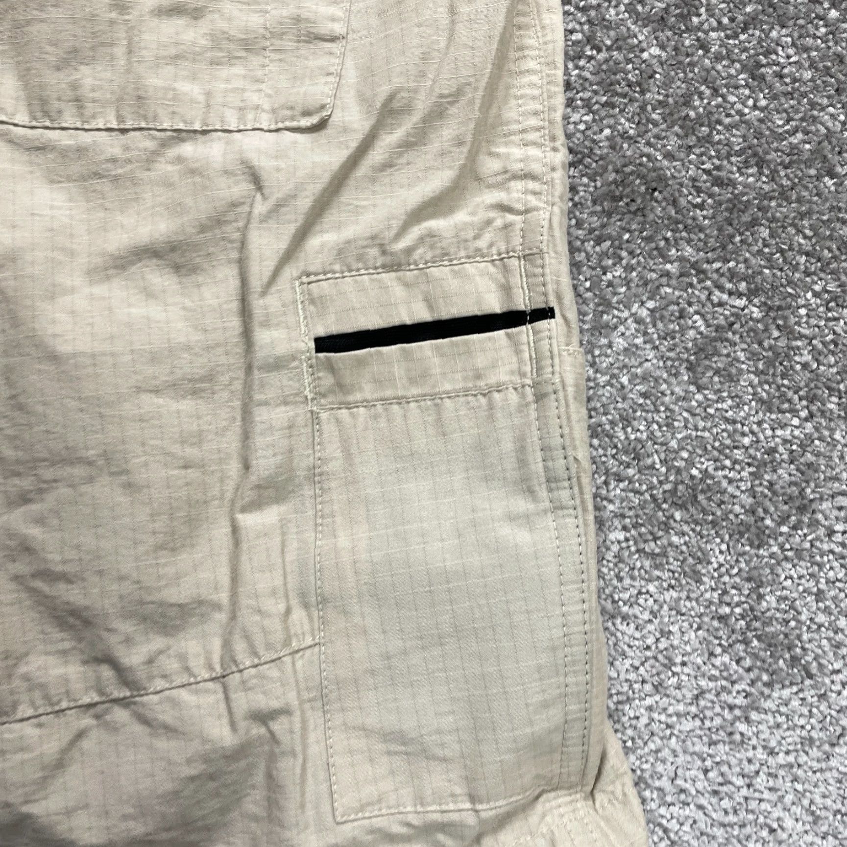 Vintage Columbia Omni Shade PFG Short Men Beige Flat Front Outdoor Hiking Fishing 32x9.5 Size US 32 / EU 48 - 7 Thumbnail