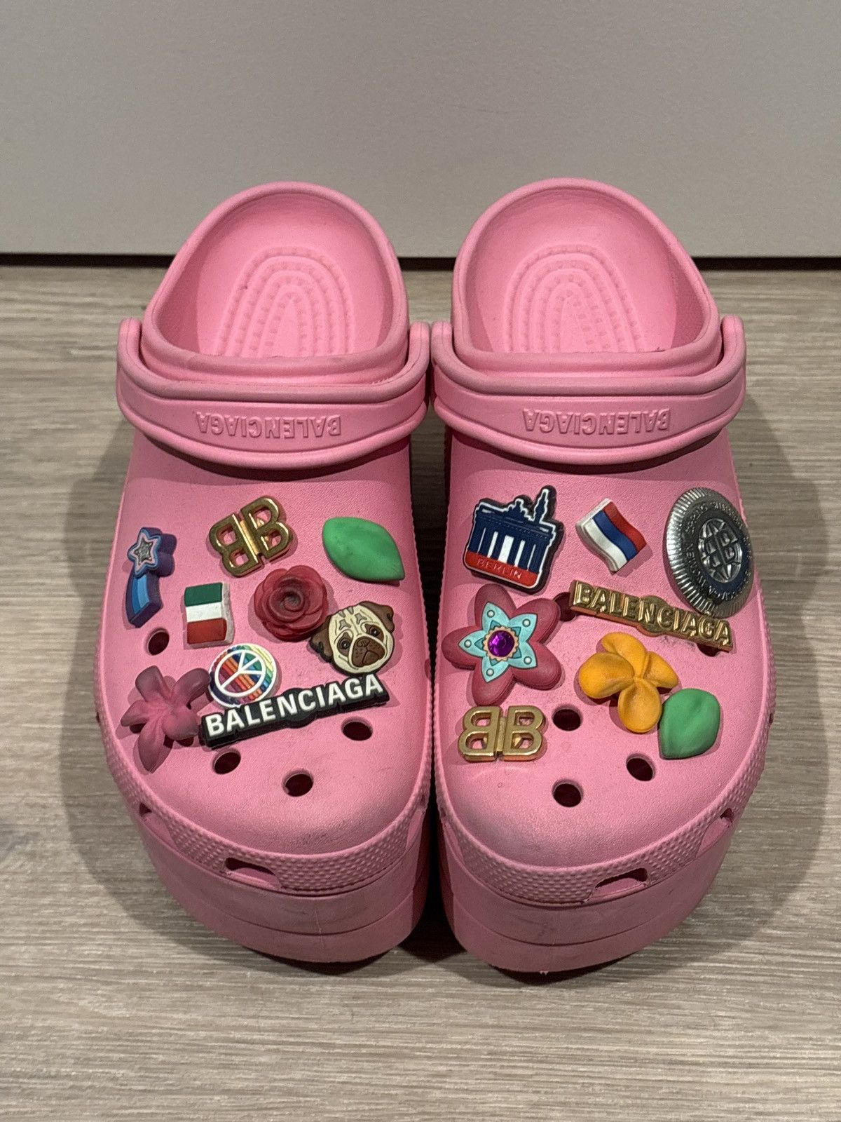 balenciaga クロックス Balenciaga X Crocs Embellished Platform Clogs in Black | Lyst