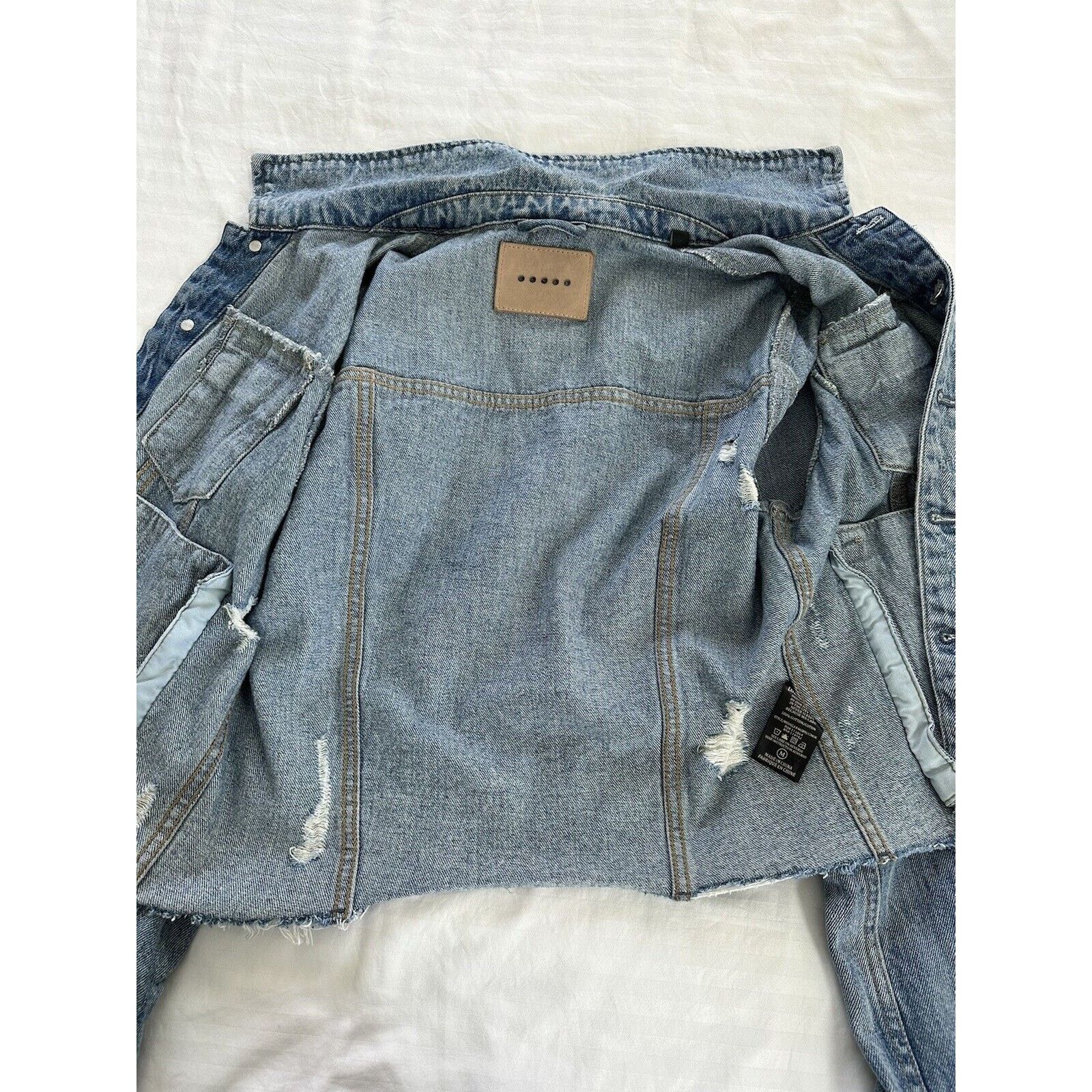 BLANKNYC Blank NYC Blue Denim Jacket Distressed Raw Edge Size M Size M / US 6-8 / IT 42-44 - 14 Thumbnail