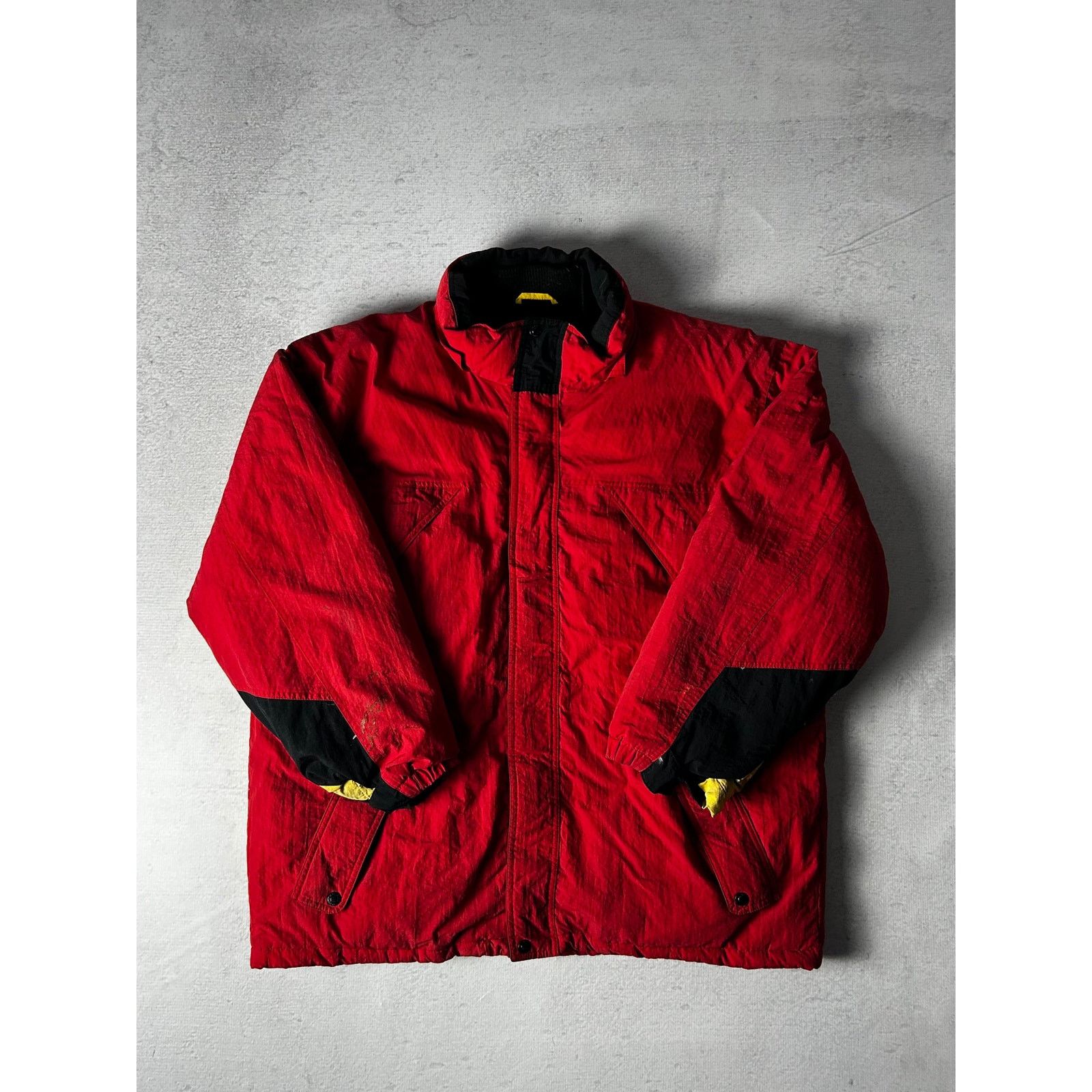 Marlboro Vintage Marlboro Red Long Sleeve Insulated Jacket - Men's XL Size US XL / EU 56 / 4 - 1 Thumbnail