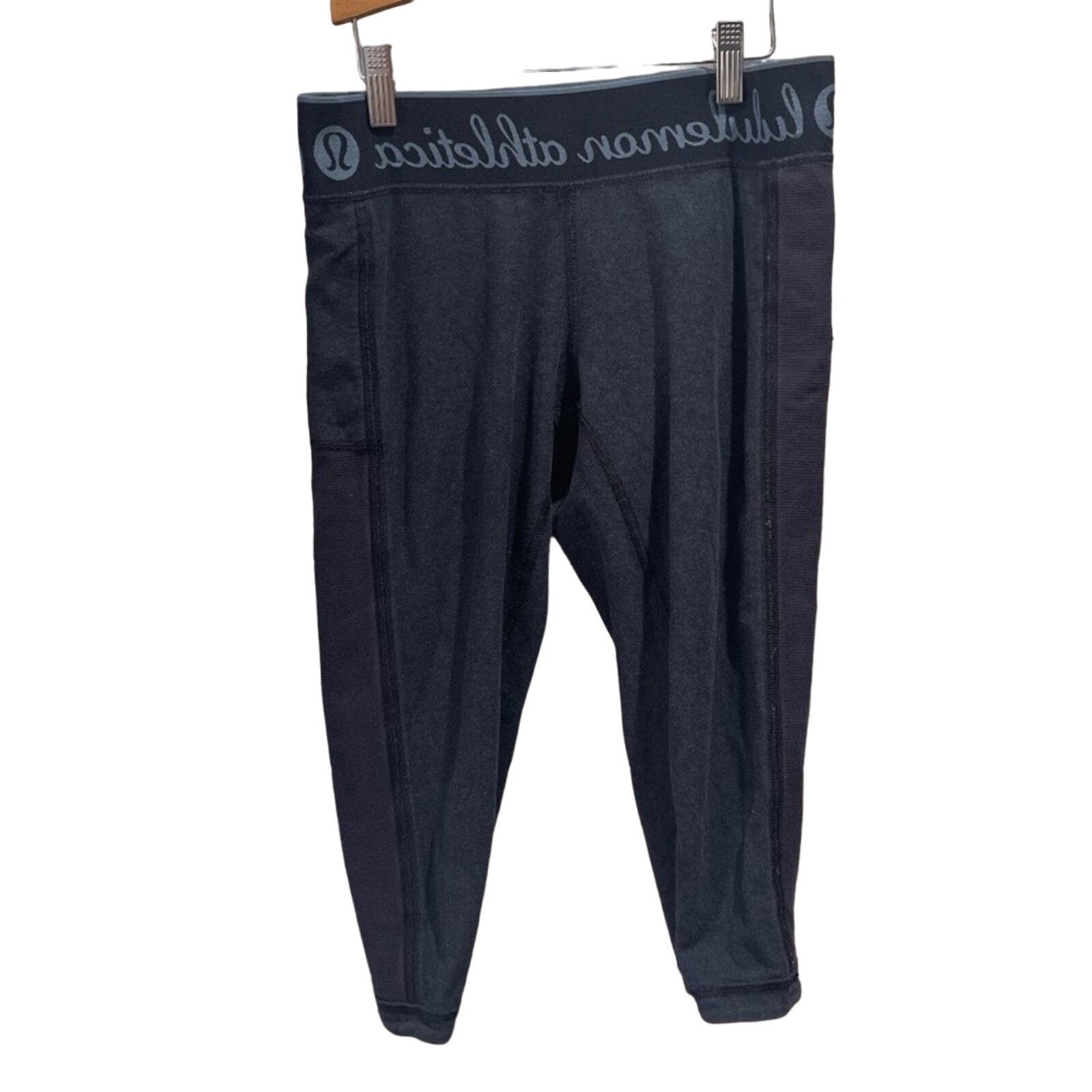 Lululemon LULULEMON Training Logo Elastic Waistband Crop Leggings Sz 8 Size 30" / US 8 / IT 44 - 3 Thumbnail