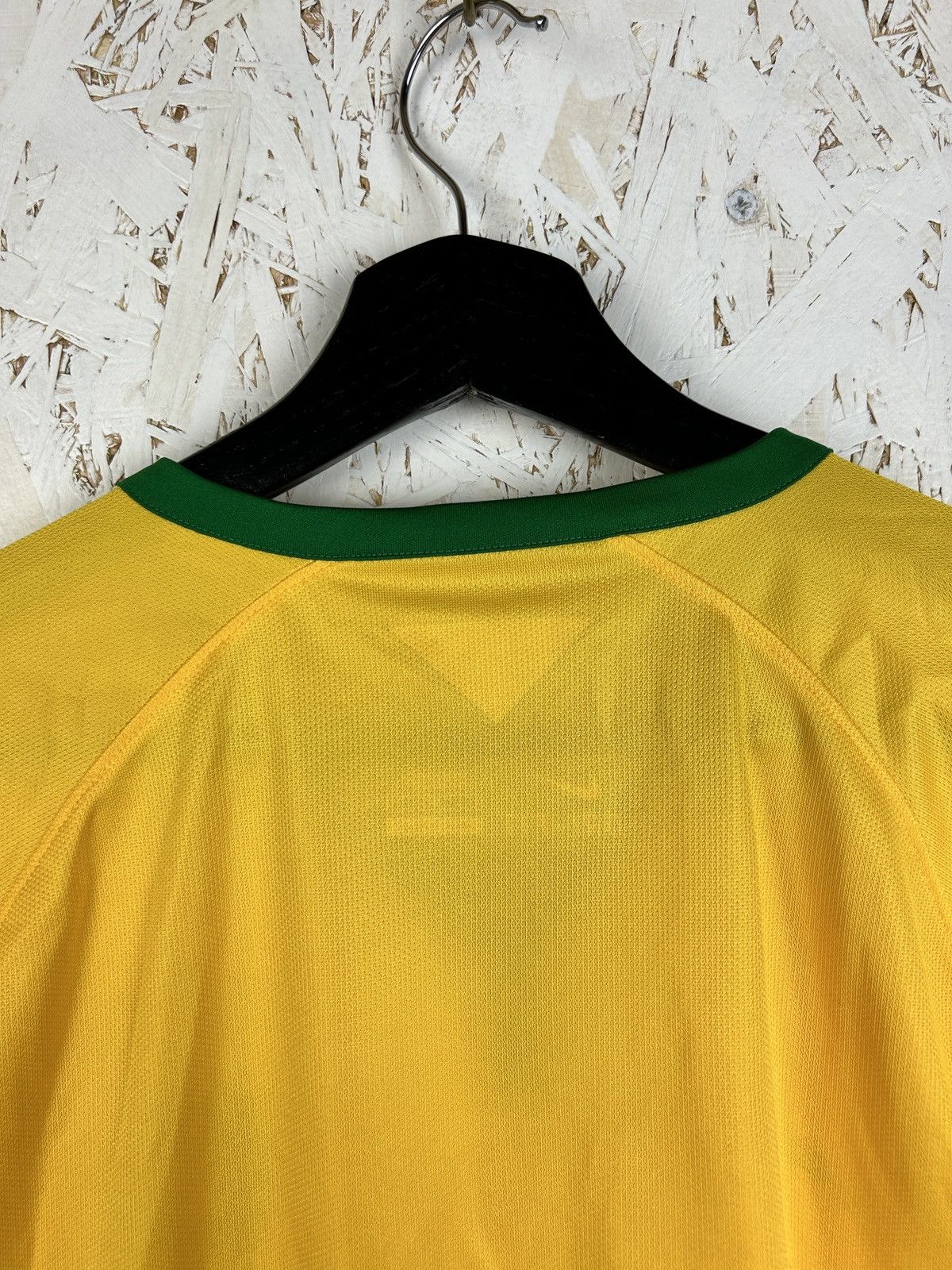 Nike Nike Brazil CBF 2014 Home World Cup Soccer Jersey Yellow M Size US M / EU 48-50 / 2 - 7 Thumbnail