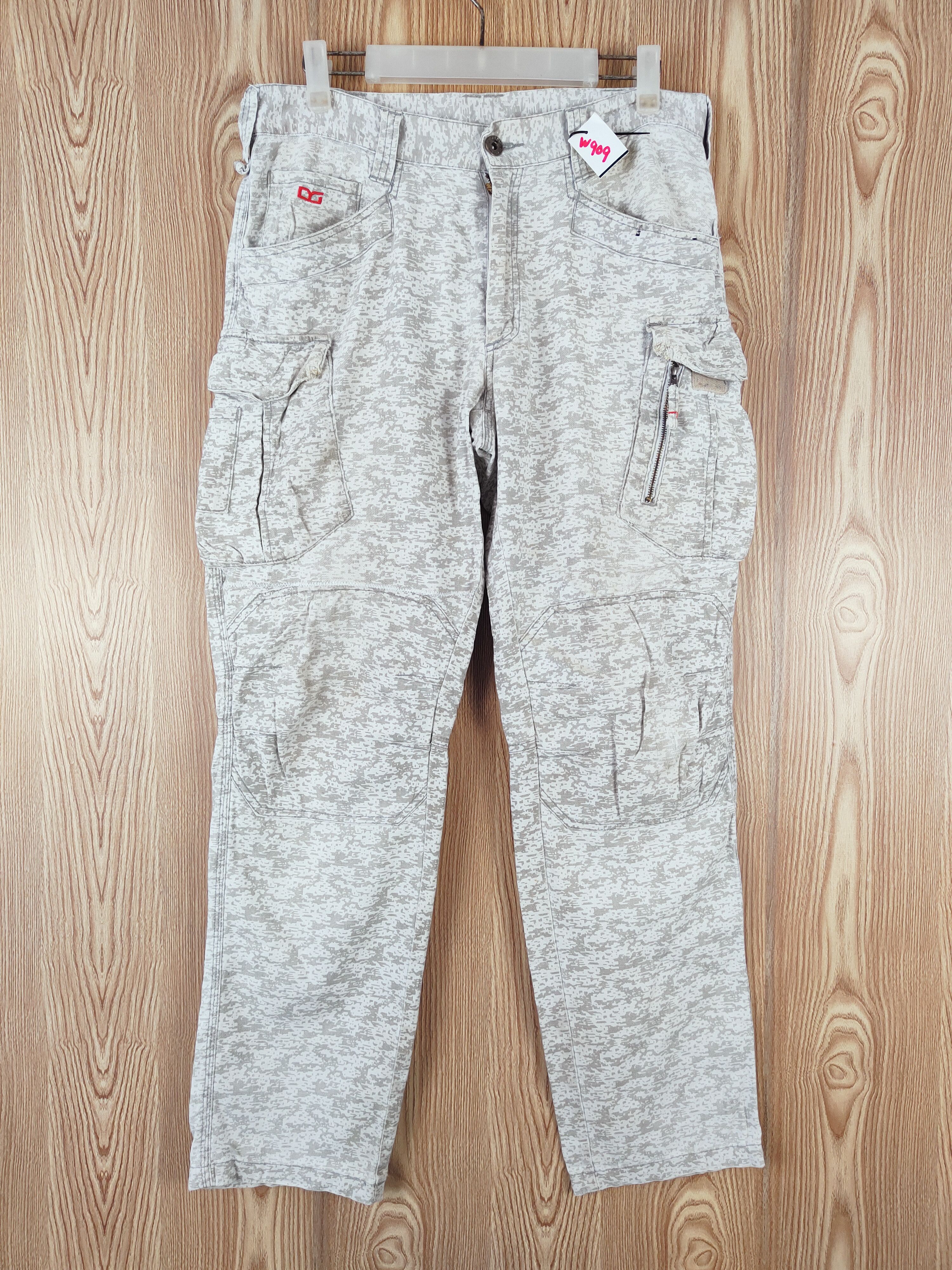 Japanese Brand D.Grow Gray Multipocket Tactical Cargo Pants #W909 Size US 32 / EU 48 - 1 Thumbnail