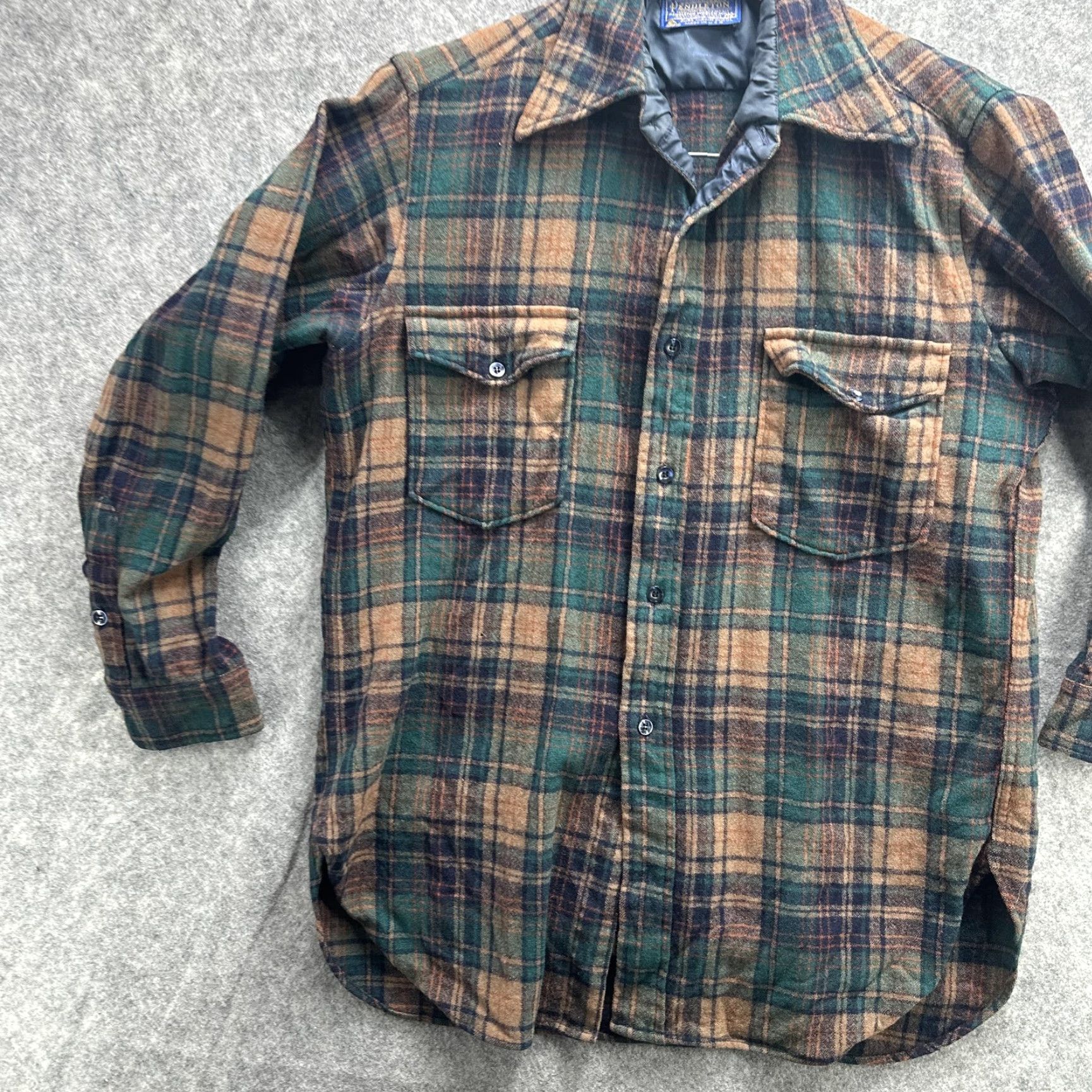 Pendleton VINTAGE Pendleton Jacket Mens L Green Brown Plaid Wool Lined Shirt 70s Size US L / EU 52-54 / 3 - 4 Thumbnail
