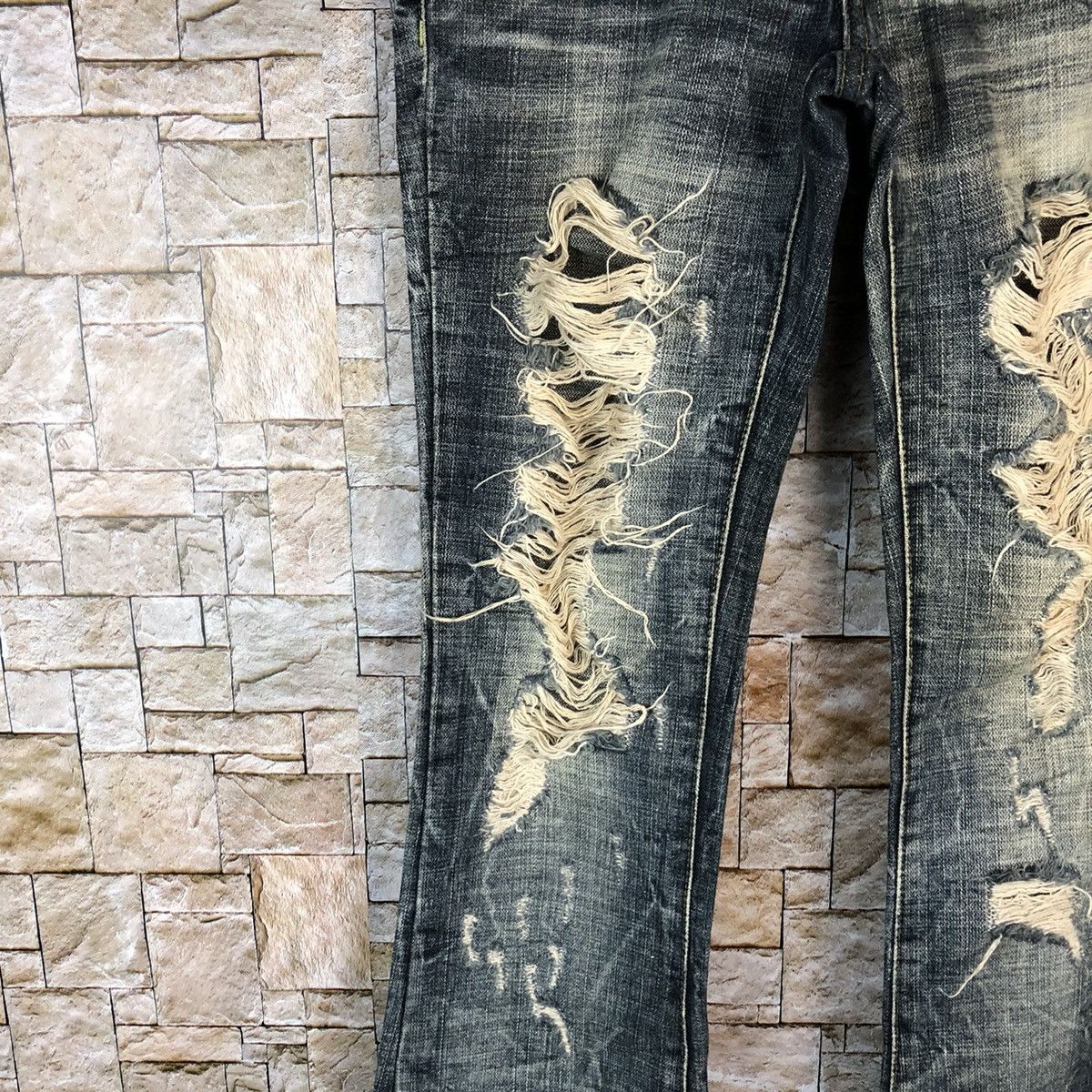 Japanese Brand Maraxia Black Distressed Denim Pants #A1015 Size 27" / US 4 / IT 40 - 9 Thumbnail