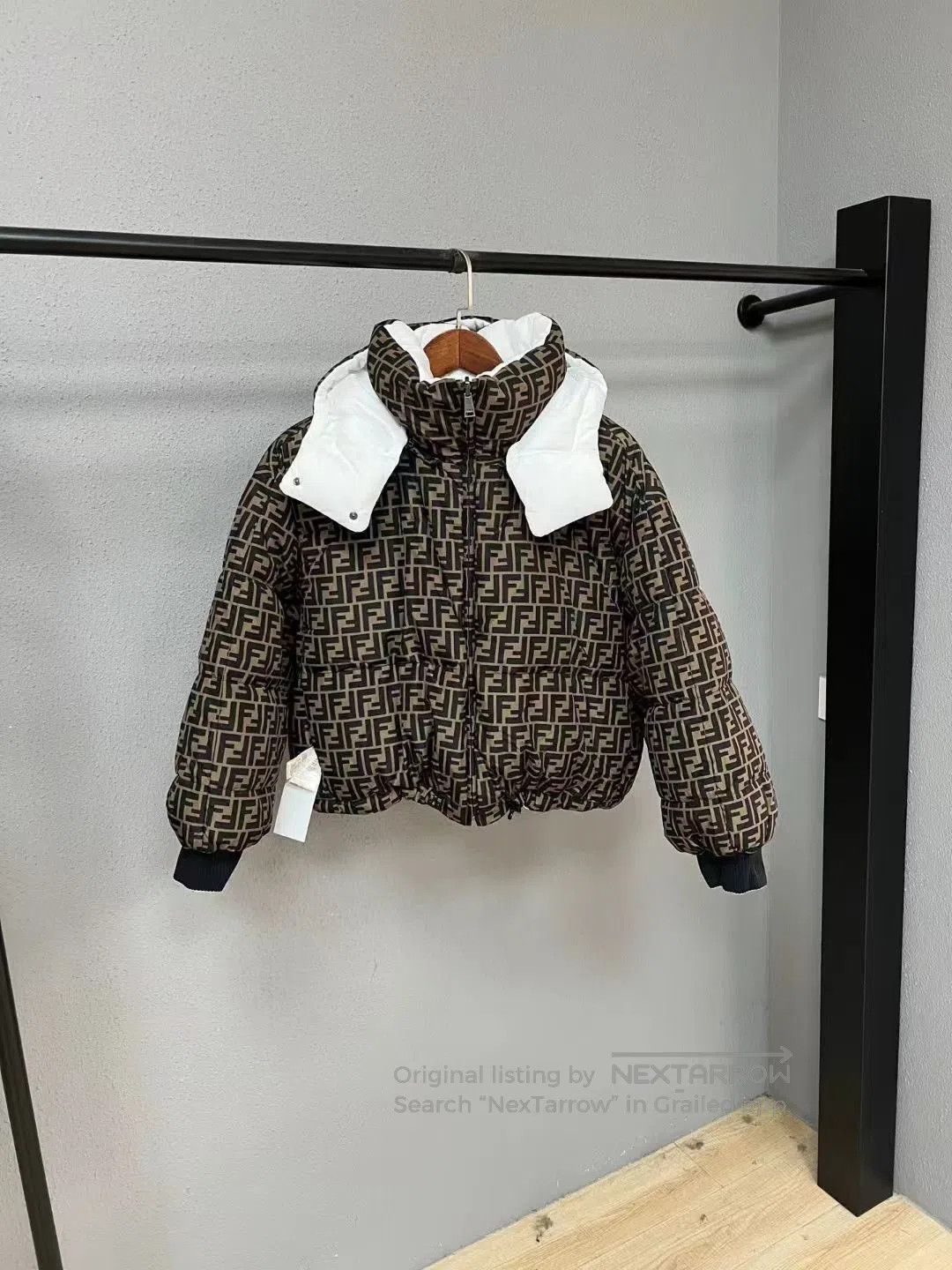 Fendi fendi reversible printed down jacket. Size US M / EU 48-50 / 2 - 1 Thumbnail