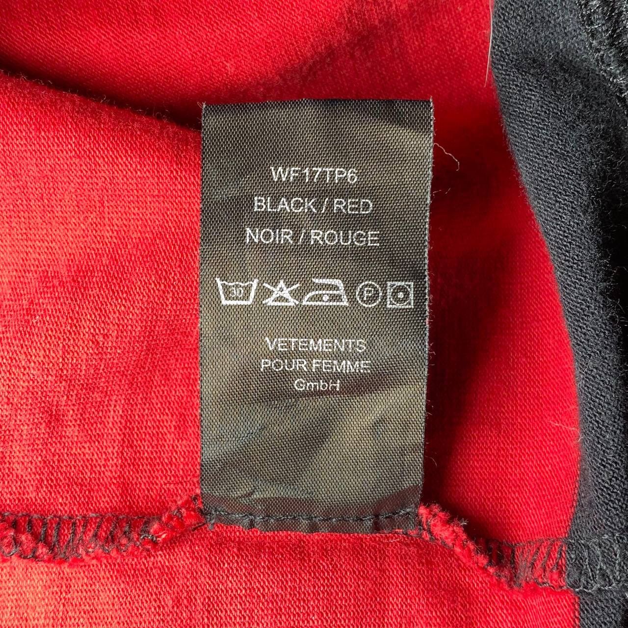 Vetements Vetements Oversize Long Sleeve Size US XS / EU 42 / 0 - 8 Thumbnail