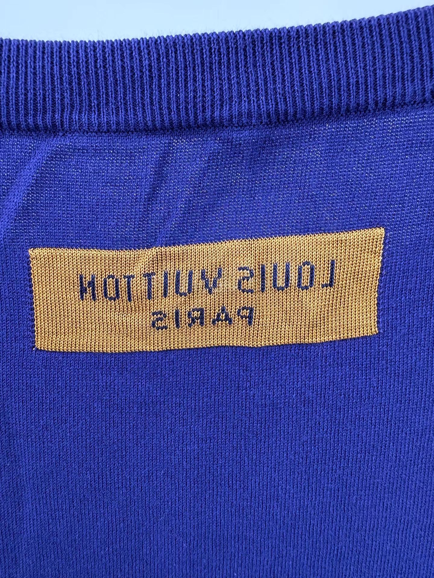 Louis Vuitton LOUIS VUITTON LV Chest Logo Knit Short Sleeve Size US XXL / EU 58 / 5 - 3 Thumbnail