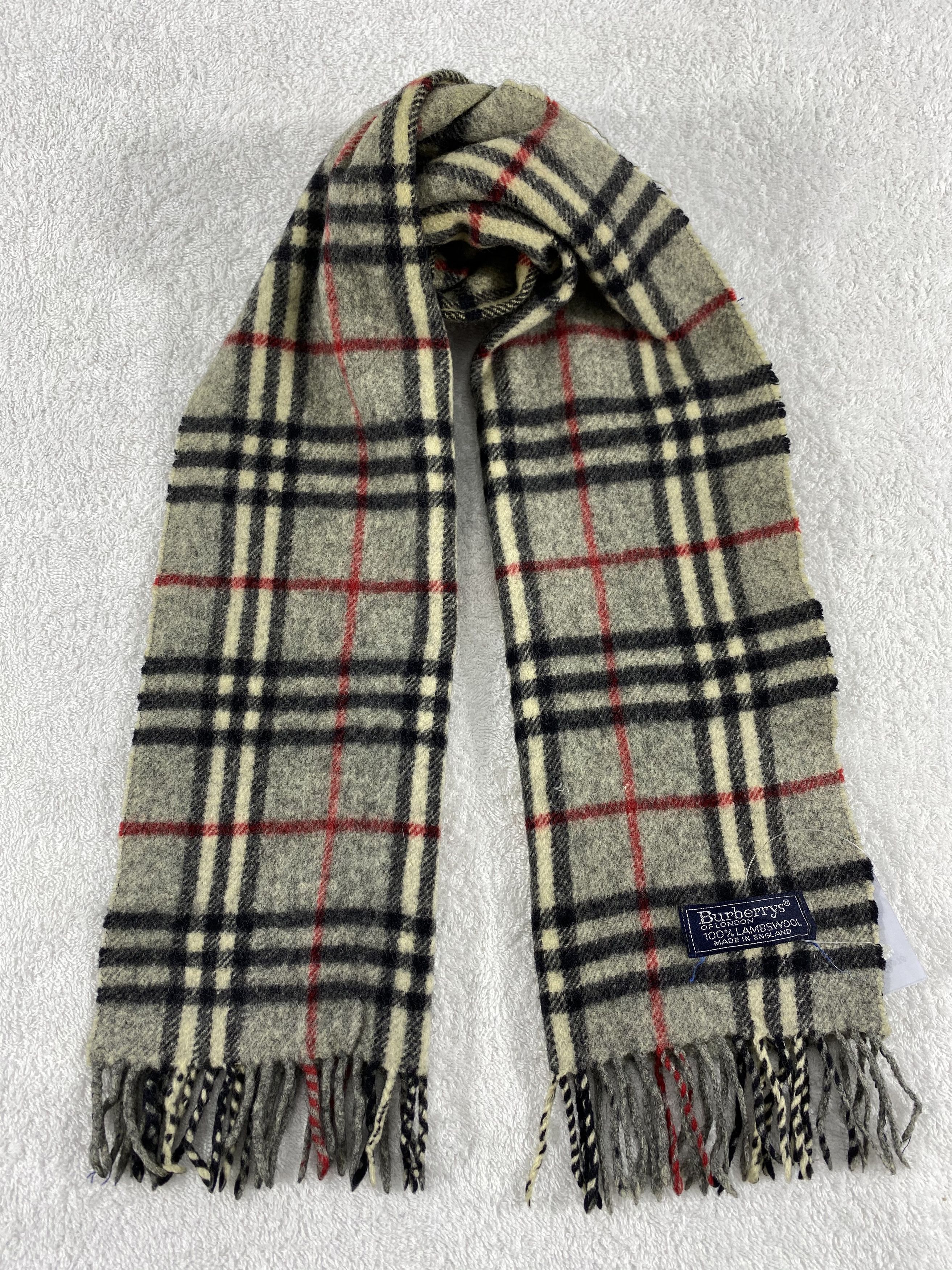 Burberry Vintage Burberry Scarf/Muffler/Neckwear MF772 Size ONE SIZE - 1 Thumbnail