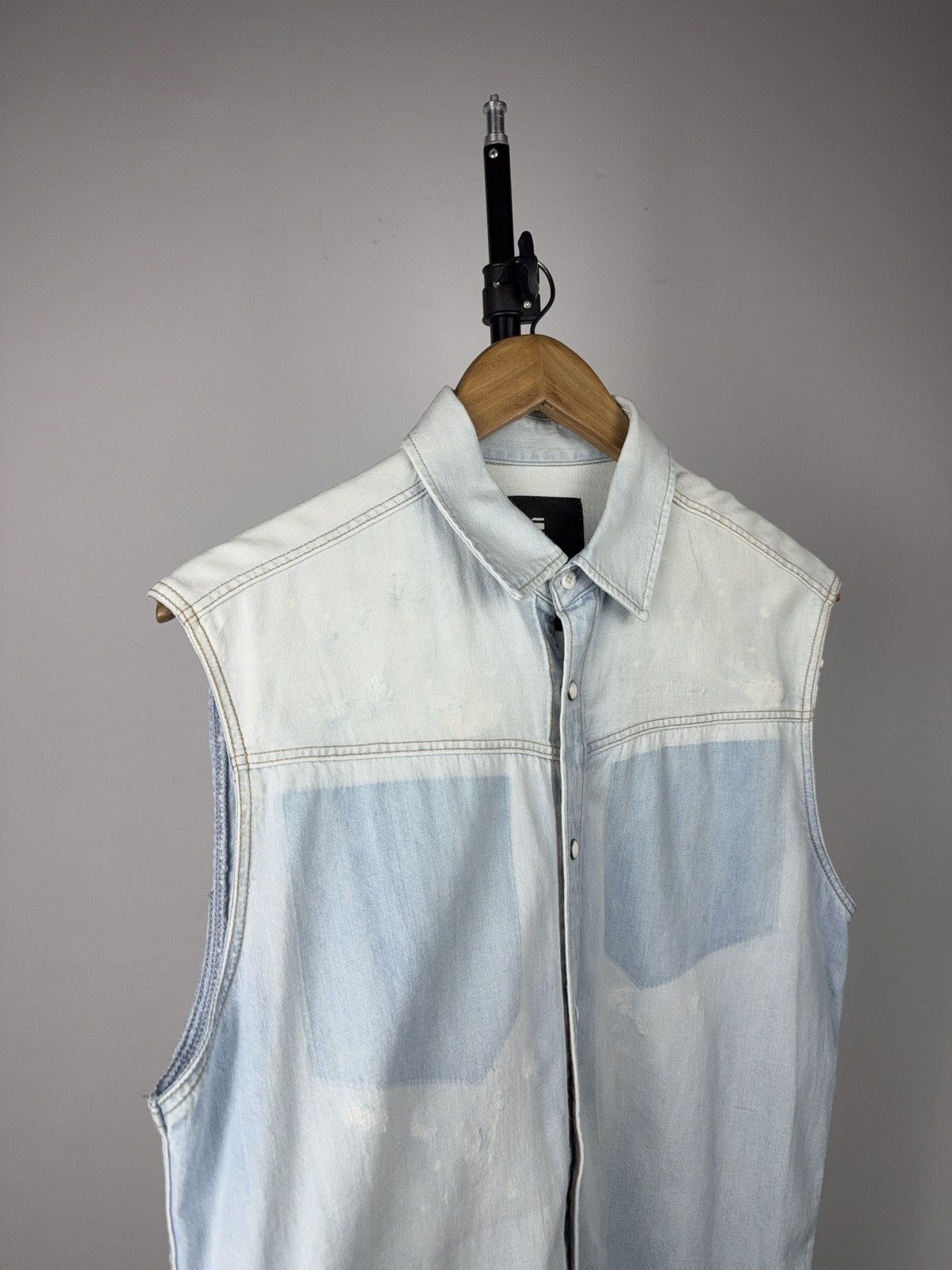 G-Star 00s G-Star RAW Western Sleeveless Light Wash Denim Shirt S Size US S / EU 44-46 / 1 - 4 Thumbnail