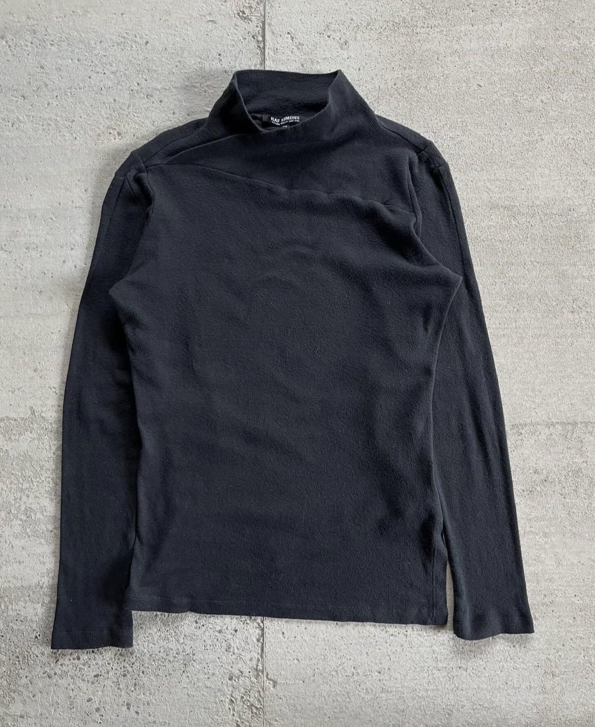 Raf Simons Raf Simons AW08 Assymetrical Slim High Neck Sweater Size US S / EU 44-46 / 1 - 1 Thumbnail