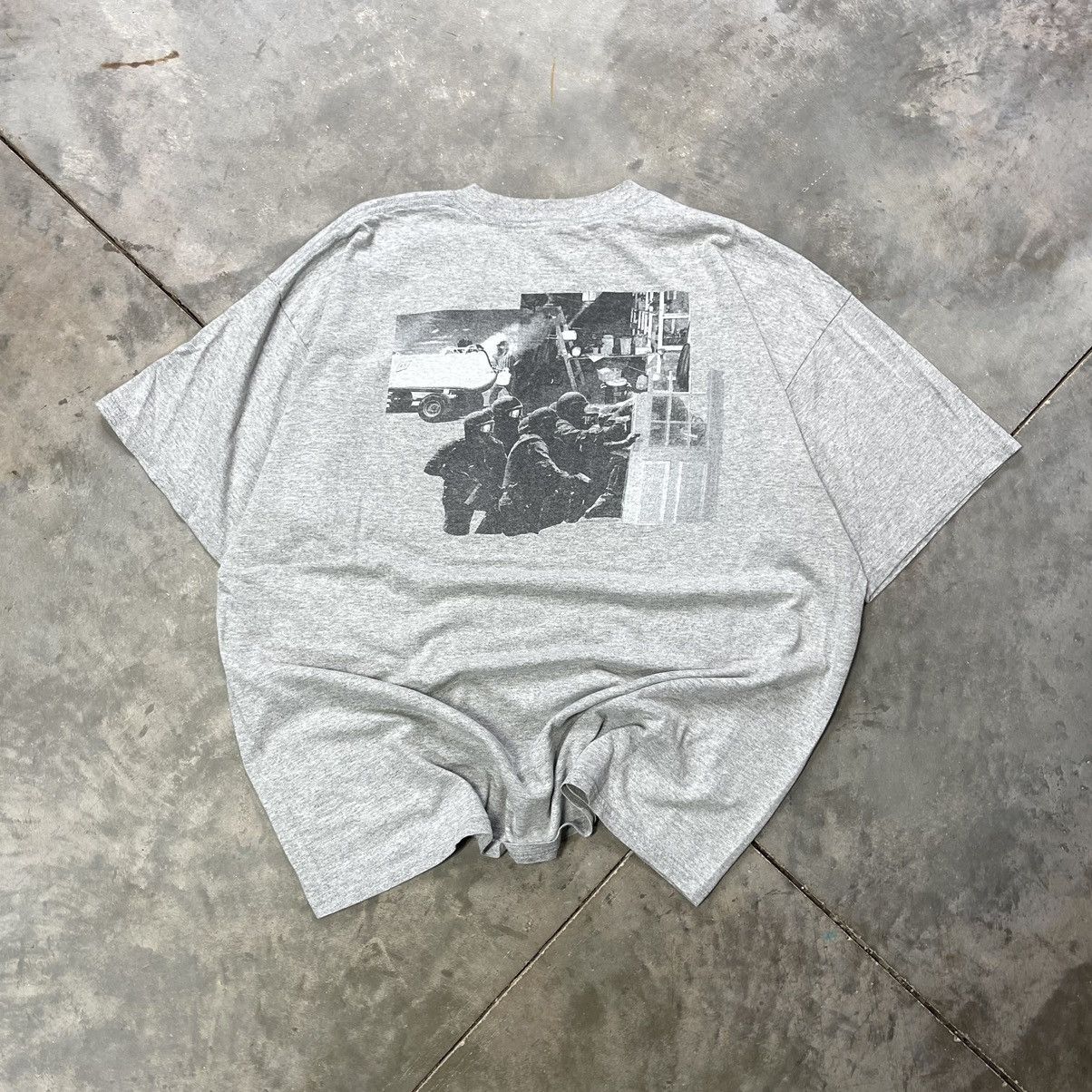 Vintage Vintage Swat Team T Shirt Riot 2000s Los Angeles Size US XXL / EU 58 / 5 - 1 Thumbnail