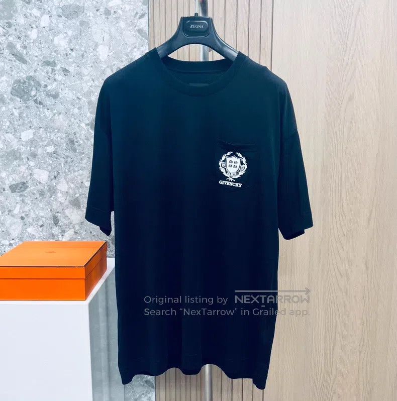 Givenchy Givenchy Men's Short Sleeve T-Shirt with Wheat Logo on Che Size US M / EU 48-50 / 2 - 2 Thumbnail