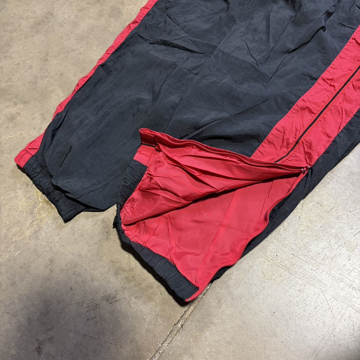Jordan Brand Vintage 80s Jordan Jumpan Track Pants Sweatpants Jogger 1985 Size US 29 - 7 Thumbnail