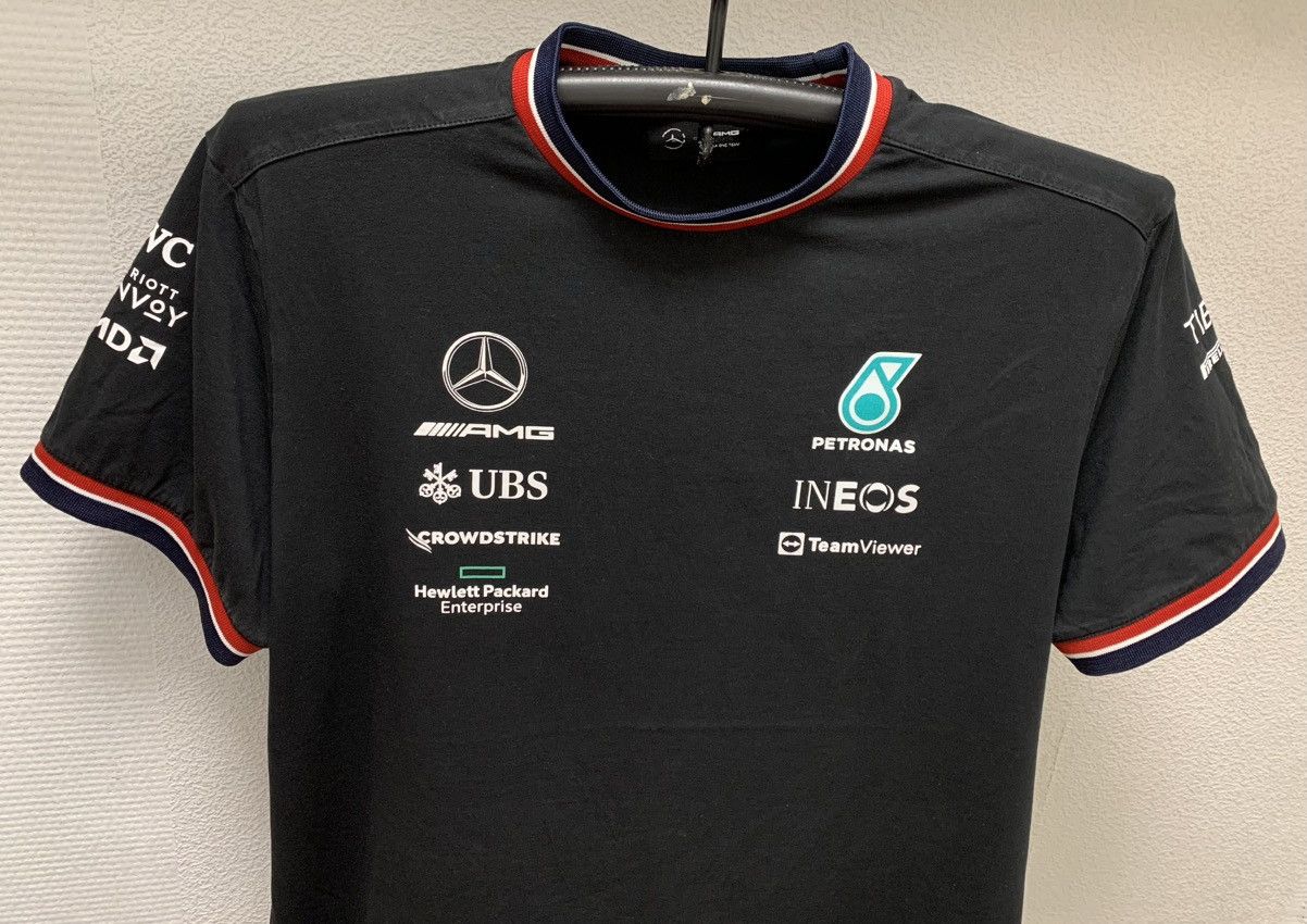 Formula 1 Mercedes Benz formula uno F1 racing Petronas 2Xl Xxl Size US XXL / EU 58 / 5 - 6 Thumbnail